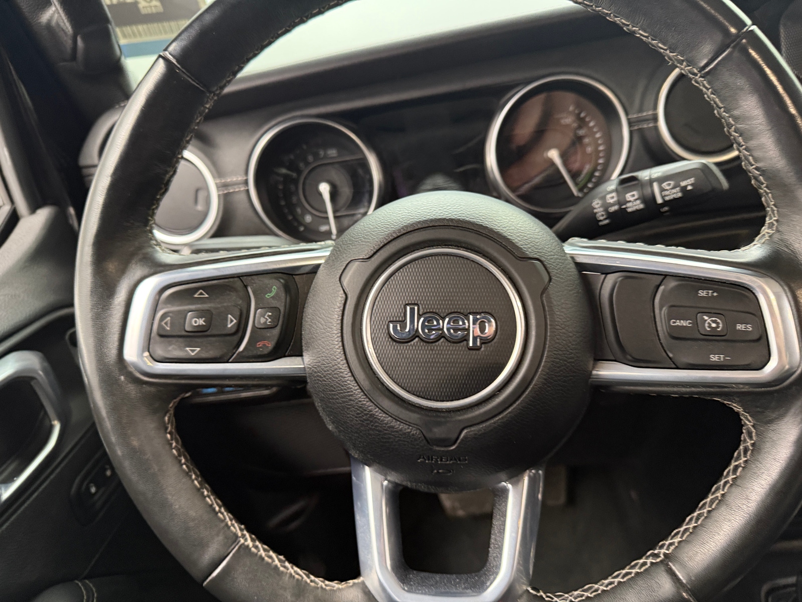 Thumbnail: 2022 Jeep Wrangler - 4