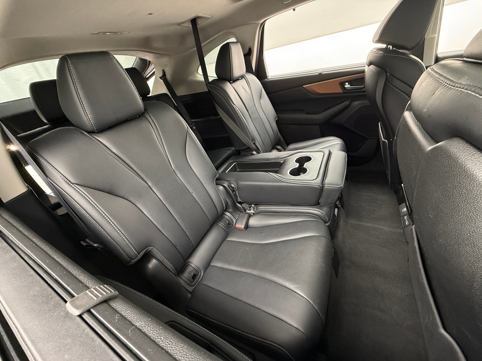 Thumbnail: 2022 Acura MDX - 5