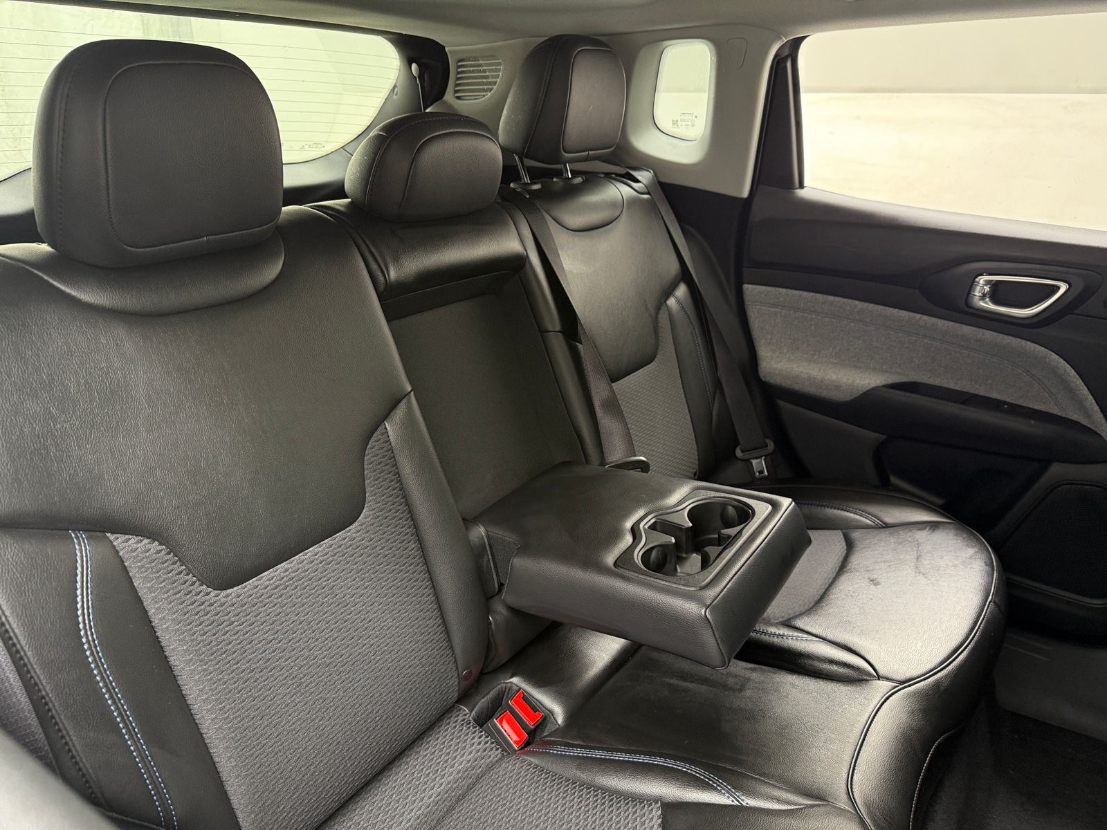 Thumbnail: 2022 Jeep Compass - 6