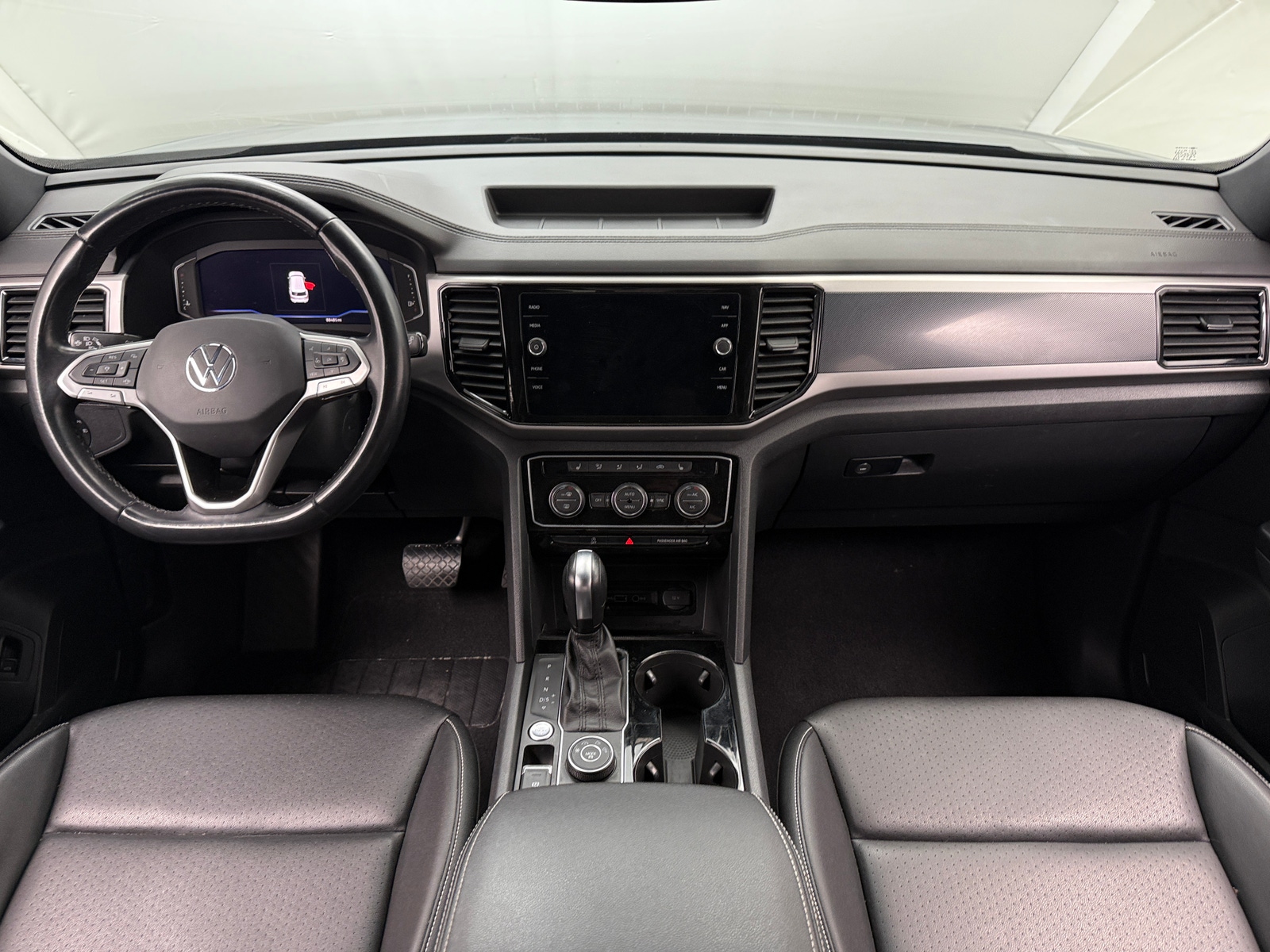 Thumbnail: 2020 Volkswagen Atlas - 2