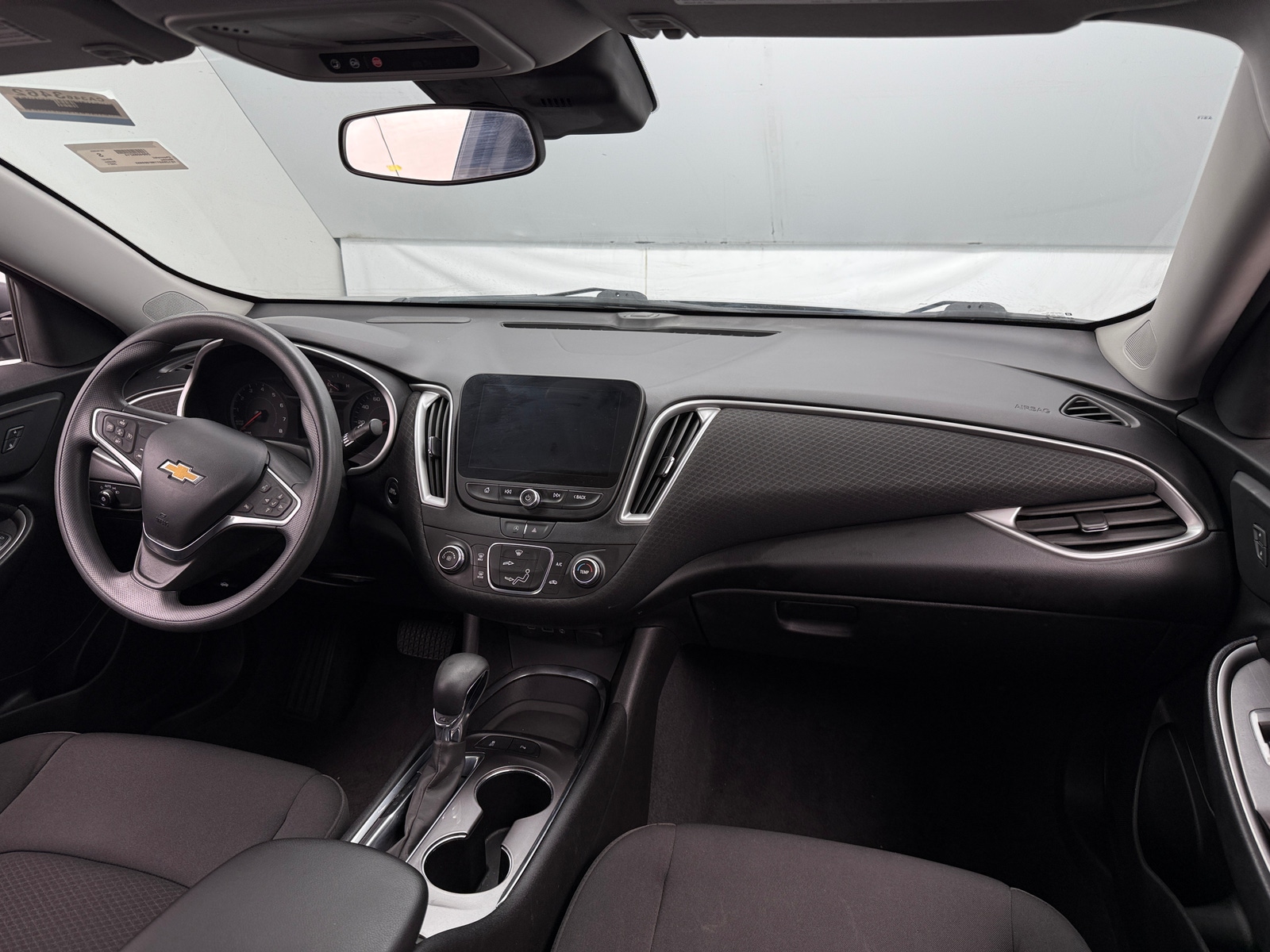 Thumbnail: 2021 Chevrolet Malibu - 3