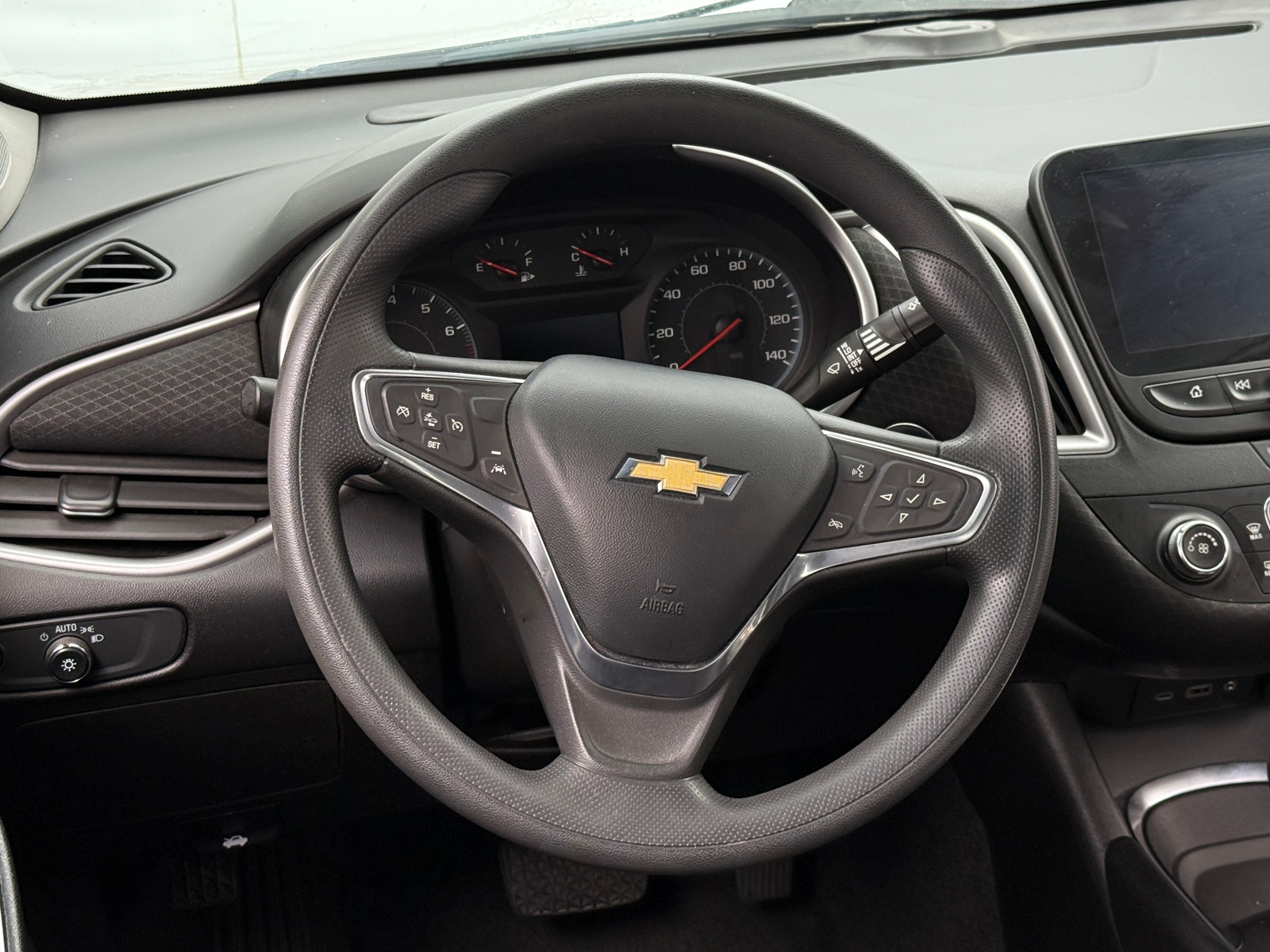 Thumbnail: 2021 Chevrolet Malibu - 5