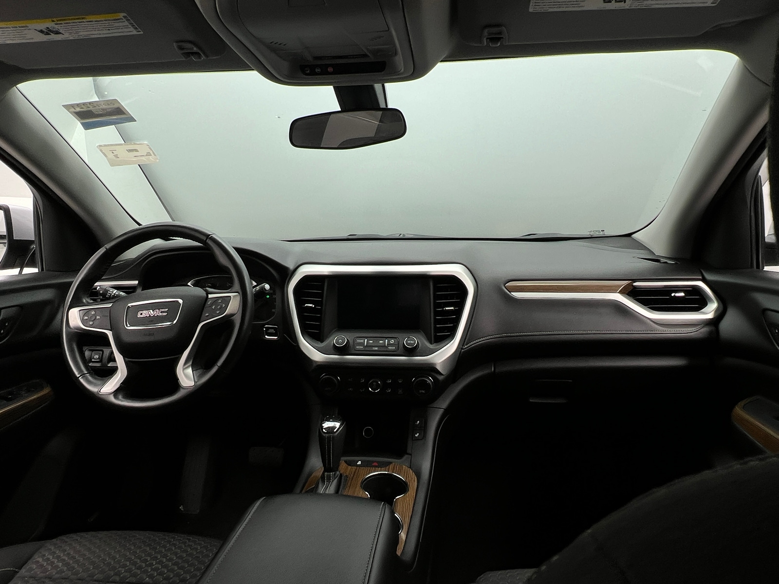 Thumbnail: 2017 GMC Acadia - 3