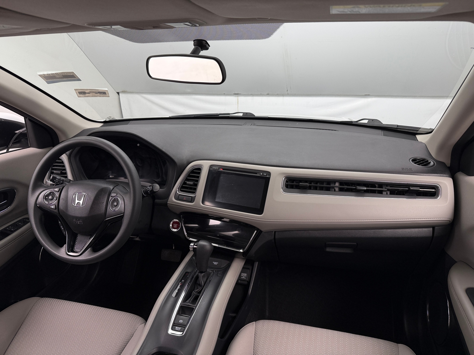 Thumbnail: 2017 Honda HR-V - 3