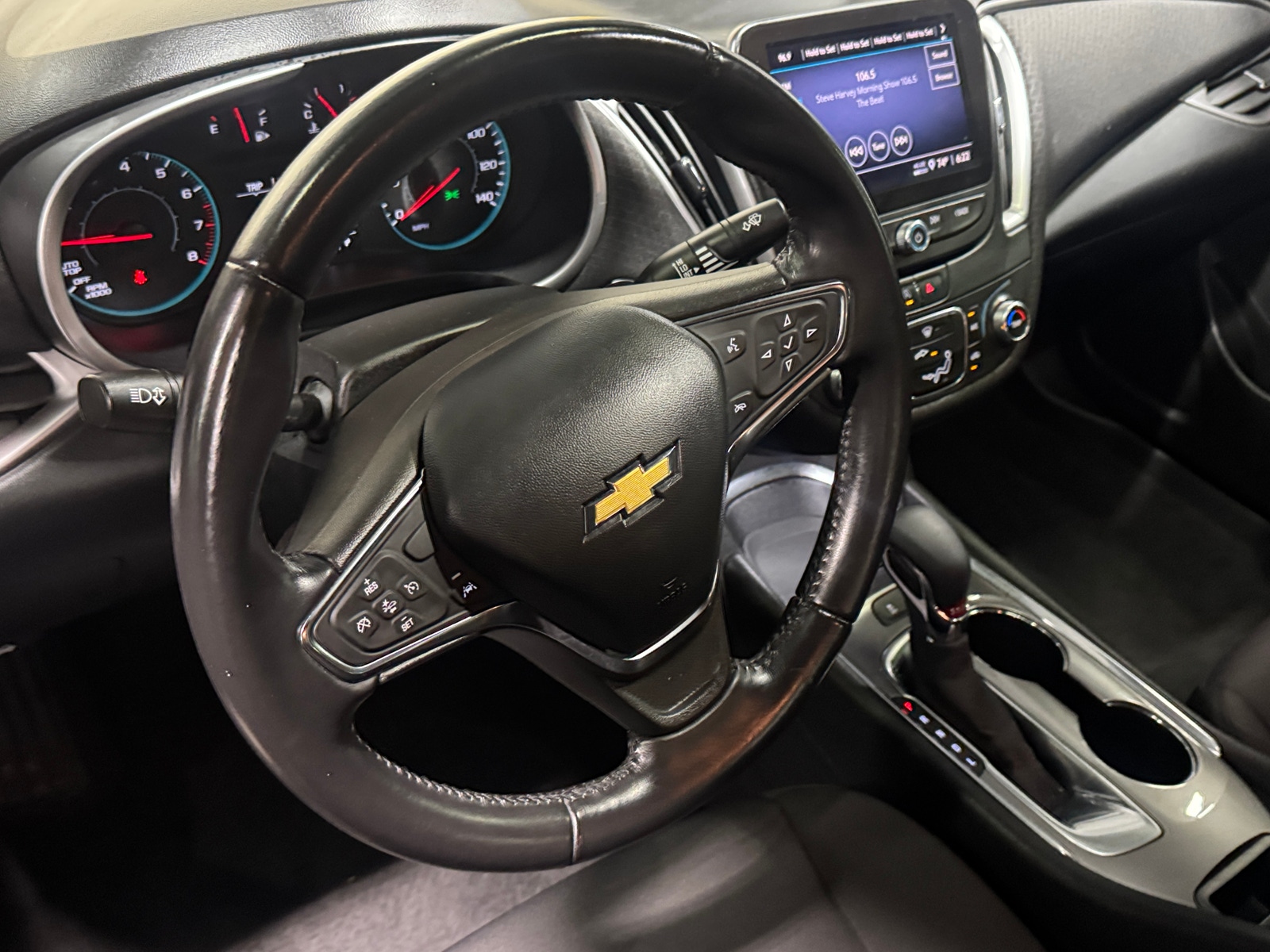 Thumbnail: 2021 Chevrolet Malibu - 5