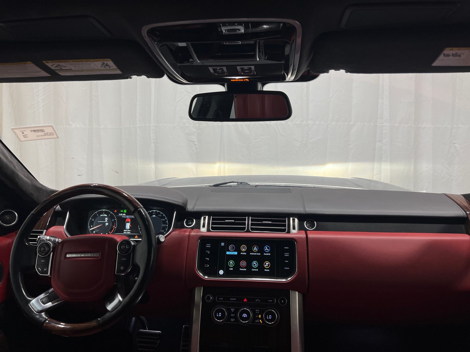 Thumbnail: 2015 Land Rover Range Rover - 2