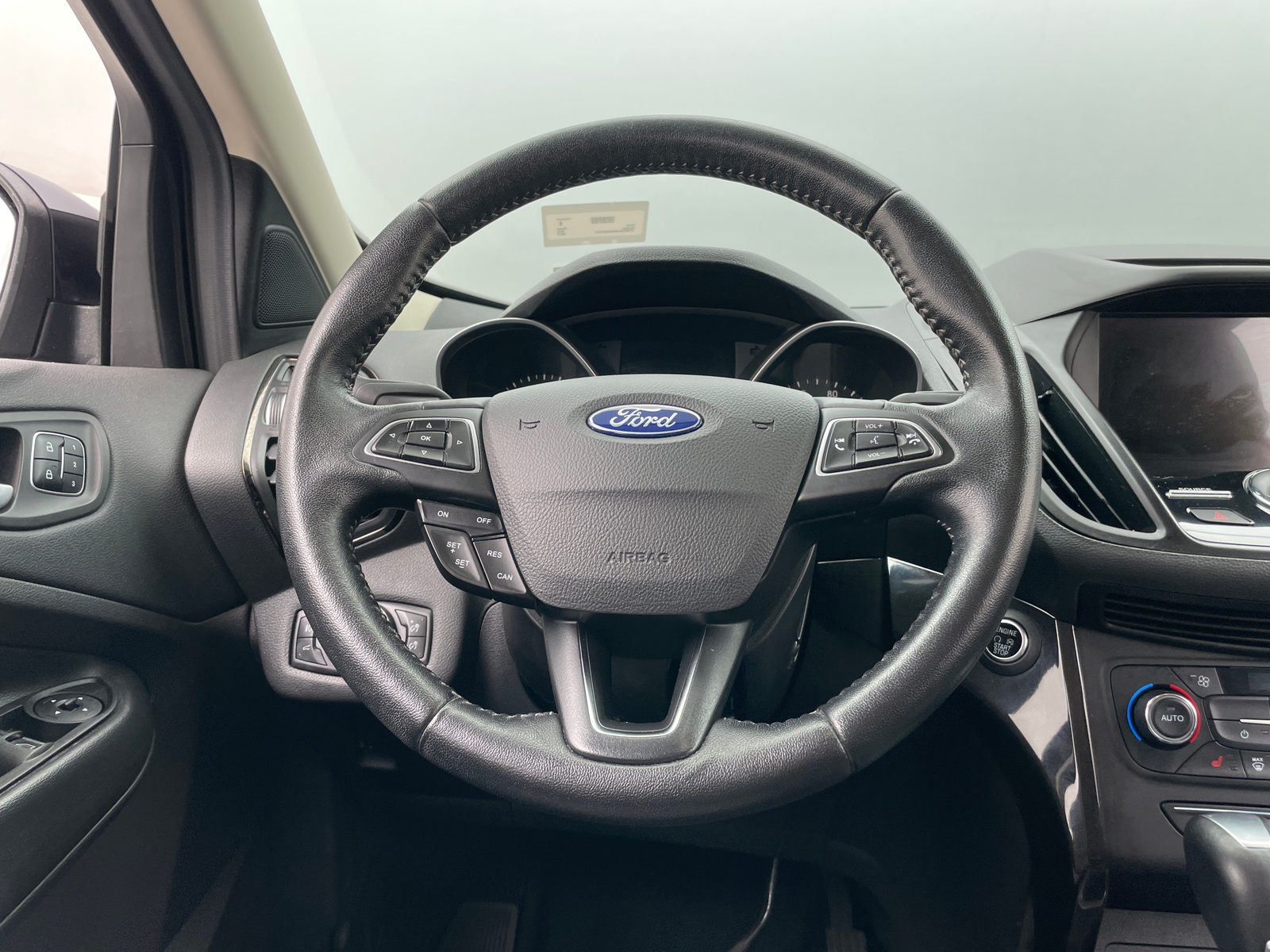 Thumbnail: 2017 Ford Escape - 4