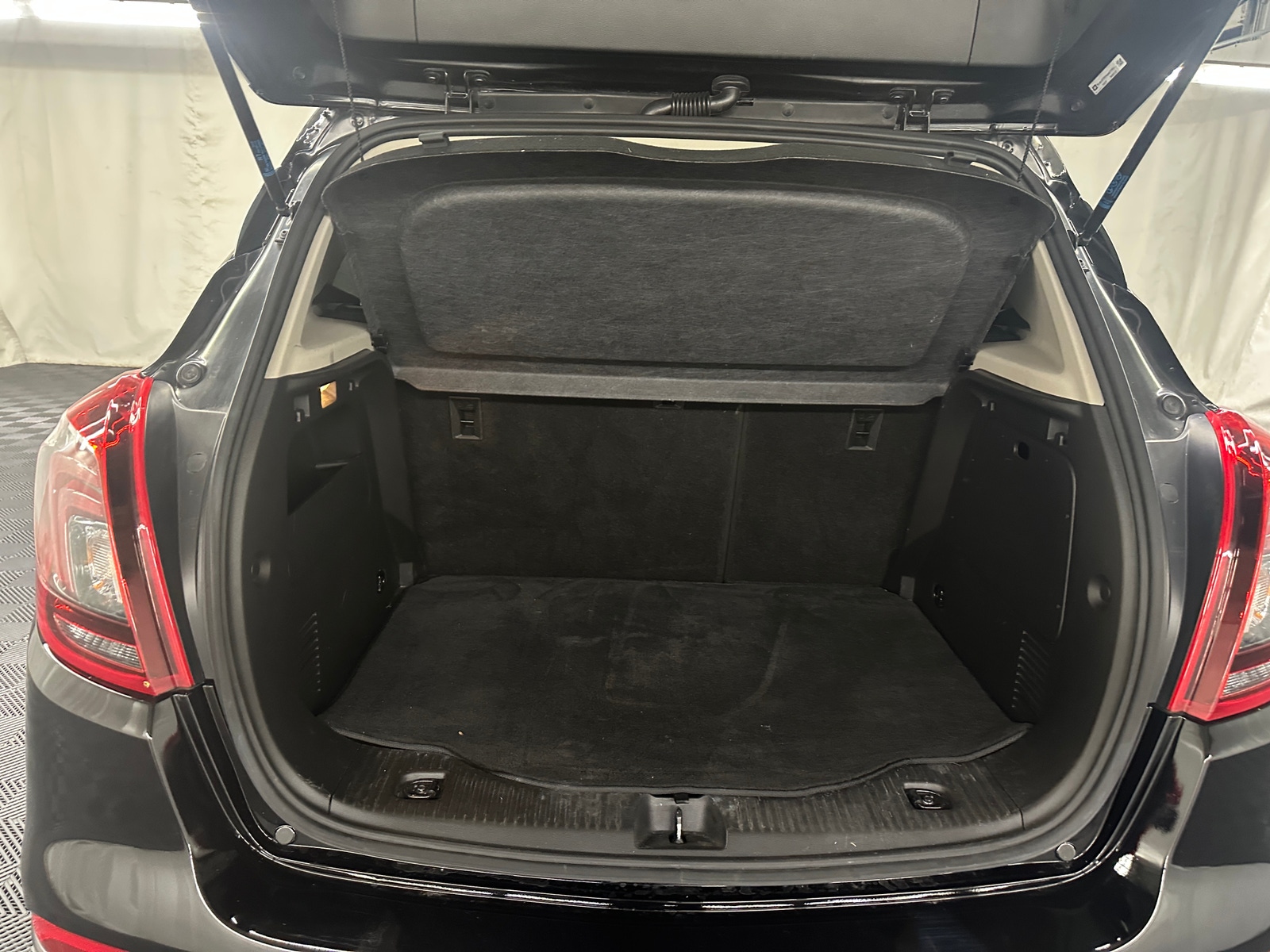 Thumbnail: 2019 Buick Encore - 6