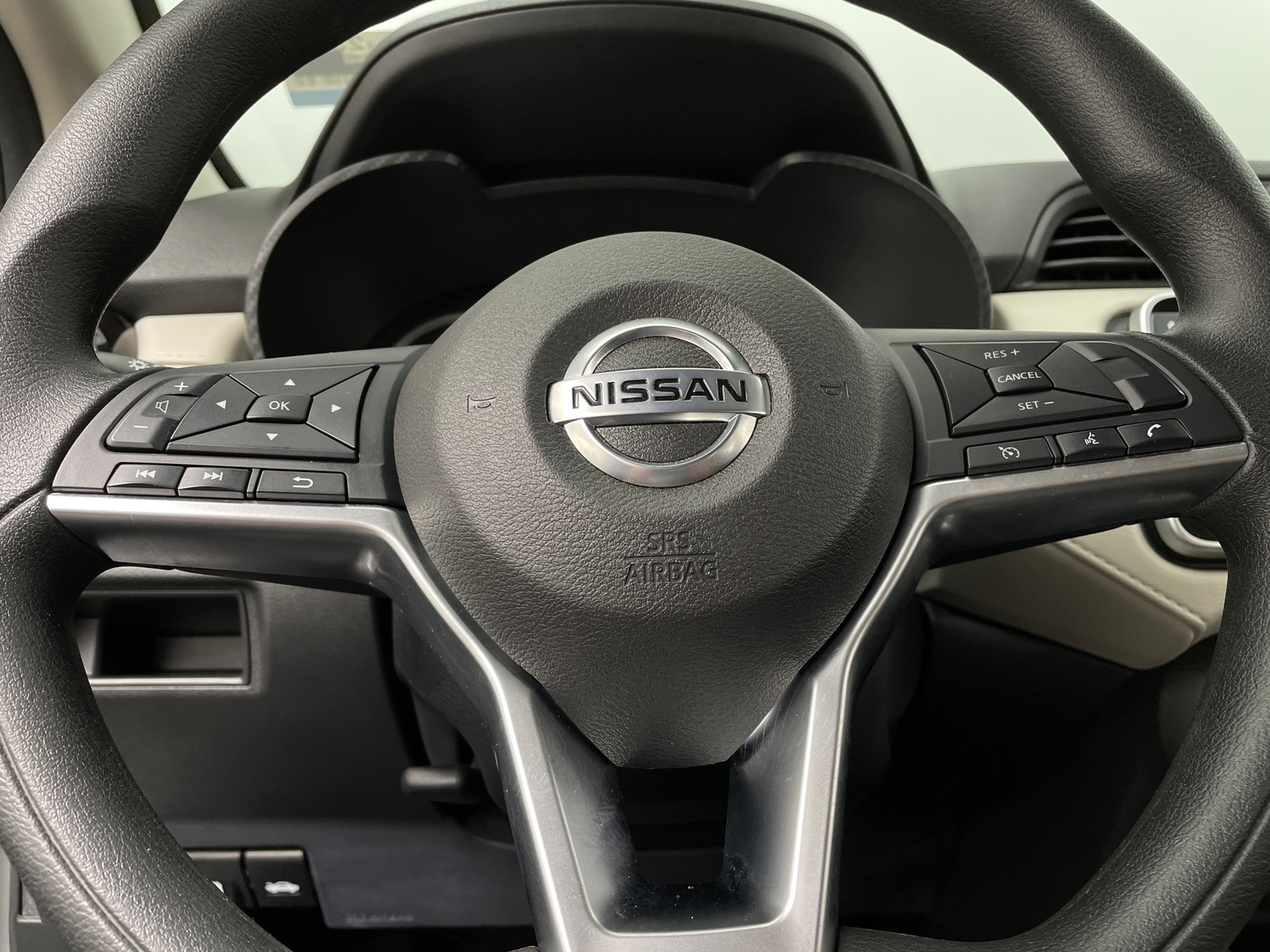 Thumbnail: 2022 Nissan Versa - 5