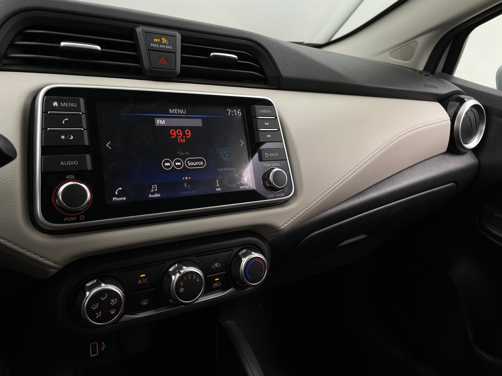 Thumbnail: 2022 Nissan Versa - 4
