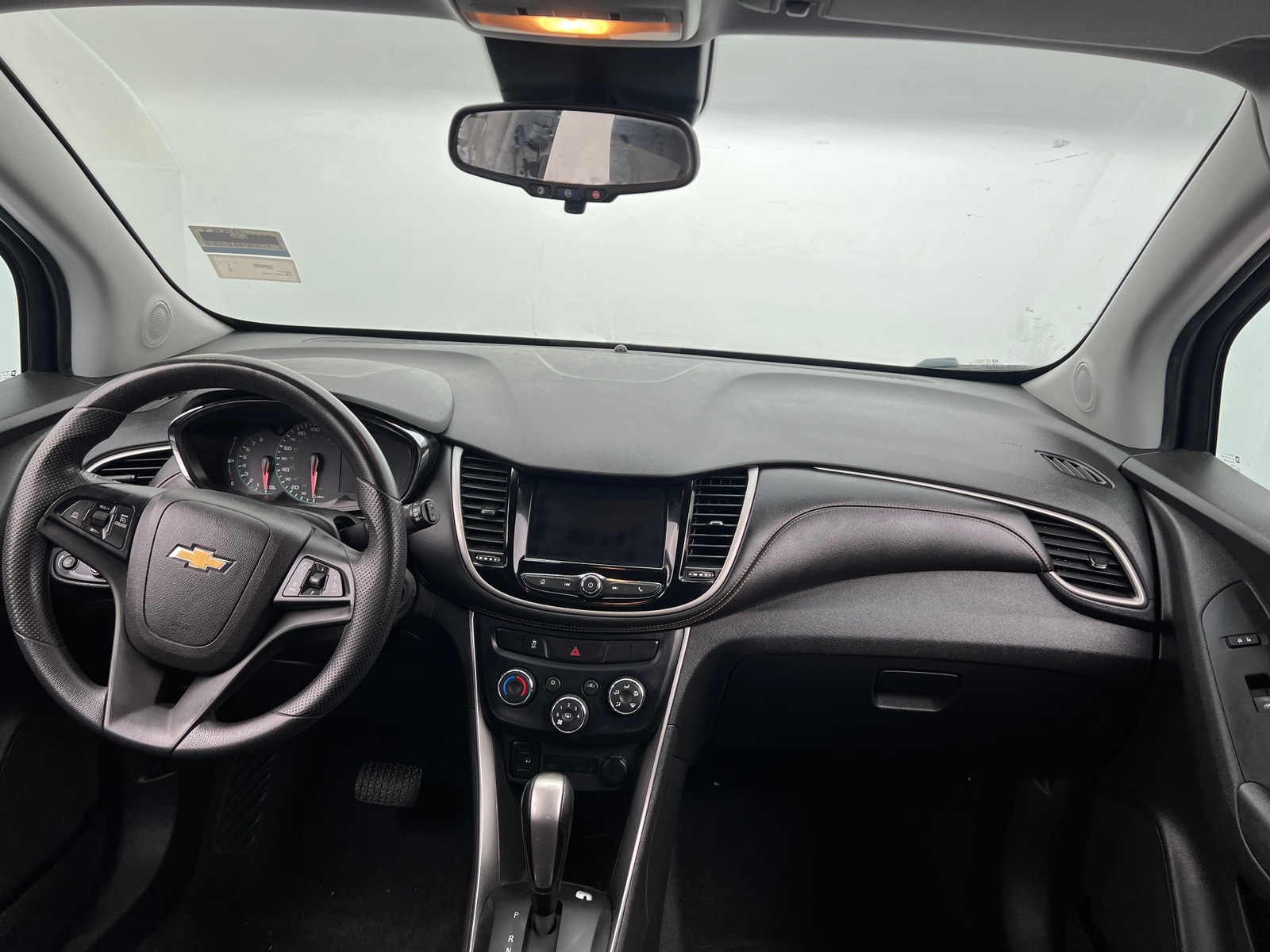 Thumbnail: 2020 Chevrolet Trax - 3