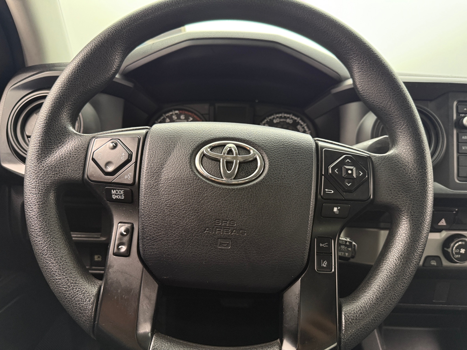 Thumbnail: 2018 Toyota Tacoma - 5