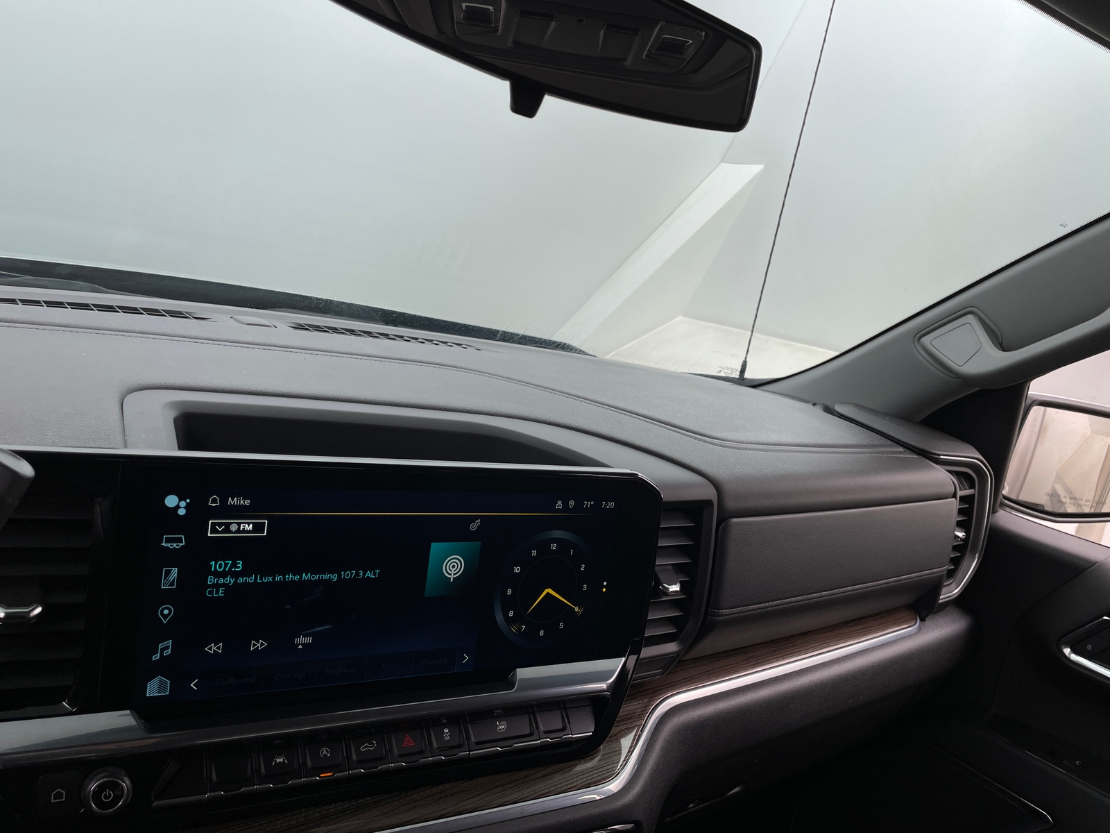 Thumbnail: 2024 Chevrolet Silverado 1500 - 4