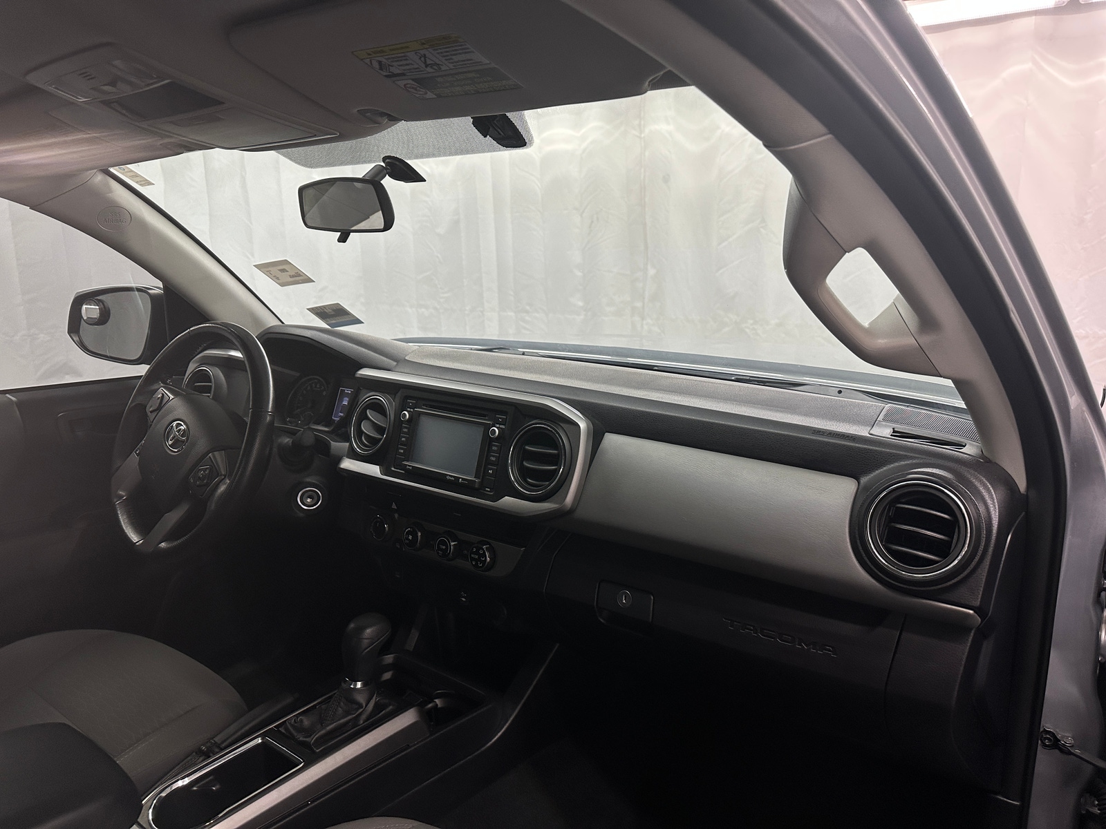 Thumbnail: 2017 Toyota Tacoma - 3