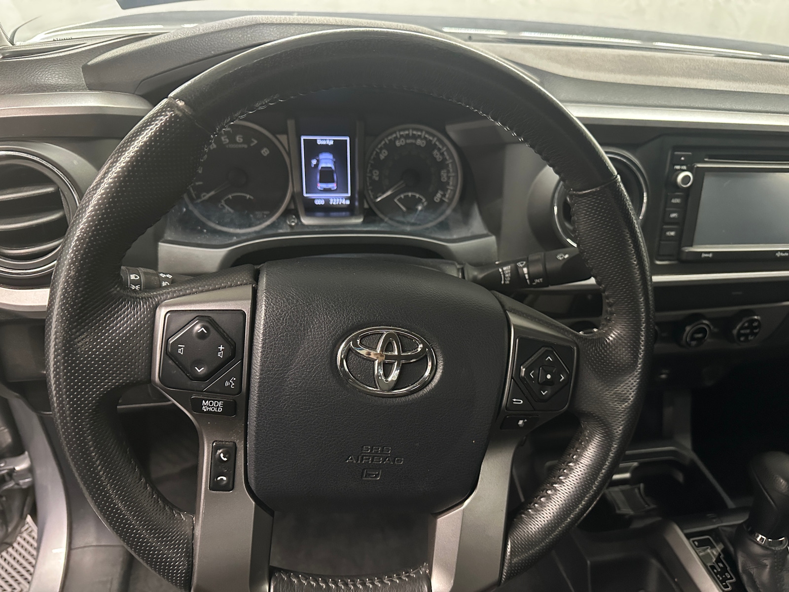 Thumbnail: 2017 Toyota Tacoma - 5