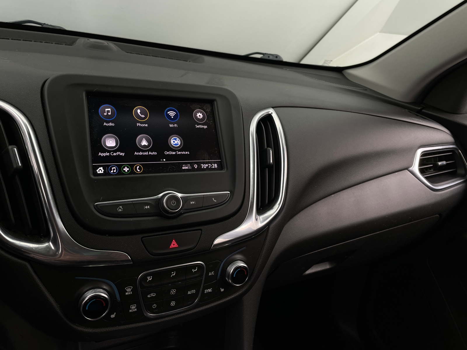 Thumbnail: 2020 Chevrolet Equinox - 4