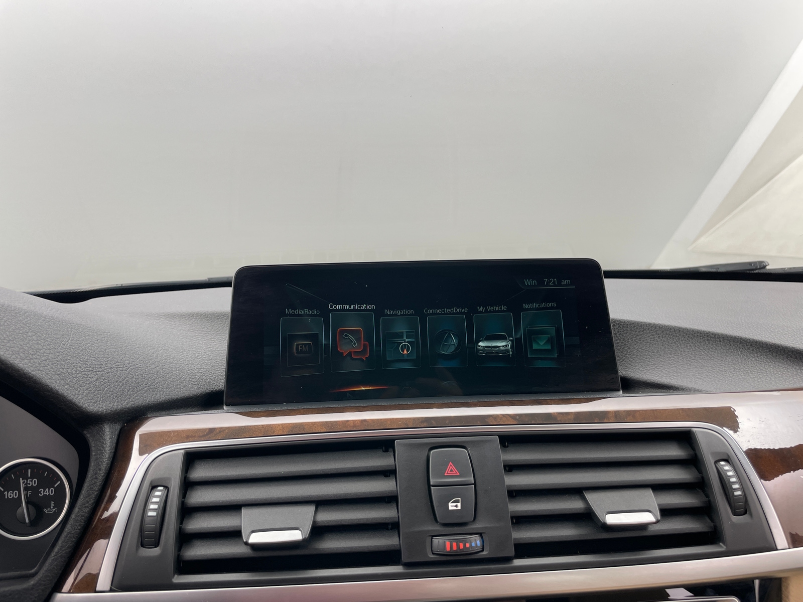 Thumbnail: 2017 BMW 3 Series - 3