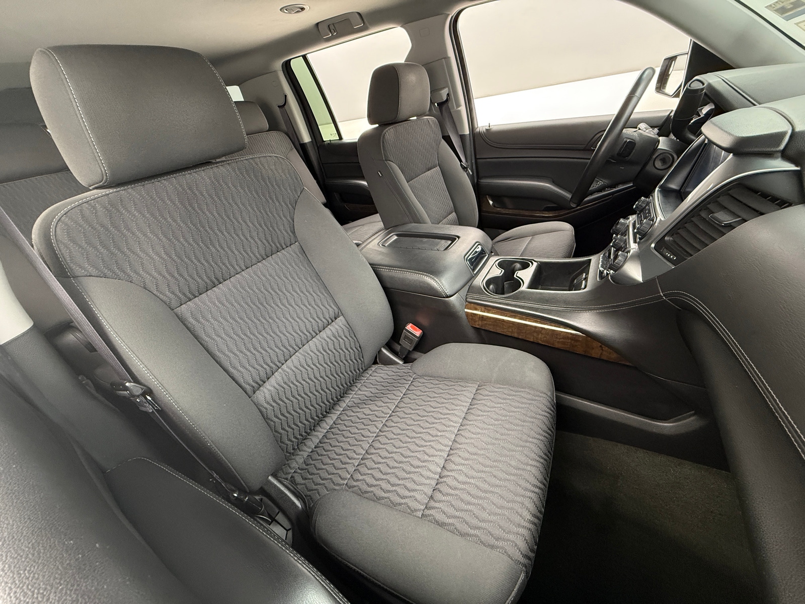 Thumbnail: 2016 Chevrolet Suburban - 2
