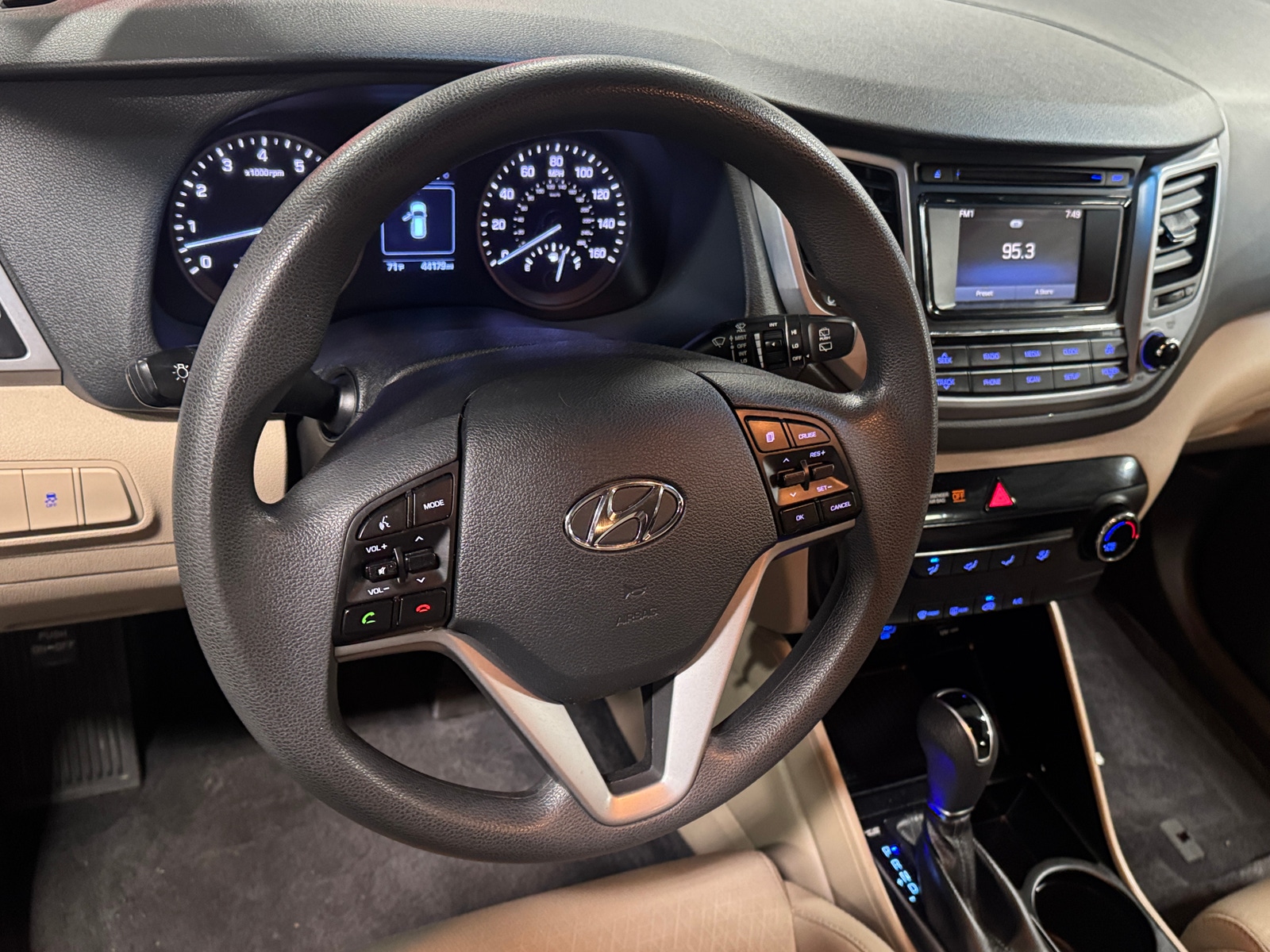 Thumbnail: 2017 Hyundai Tucson - 5