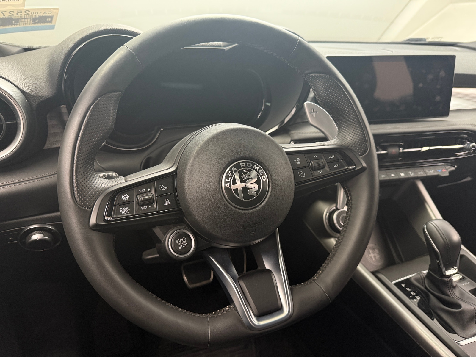 Thumbnail: 2024 Alfa Romeo Tonale - 4