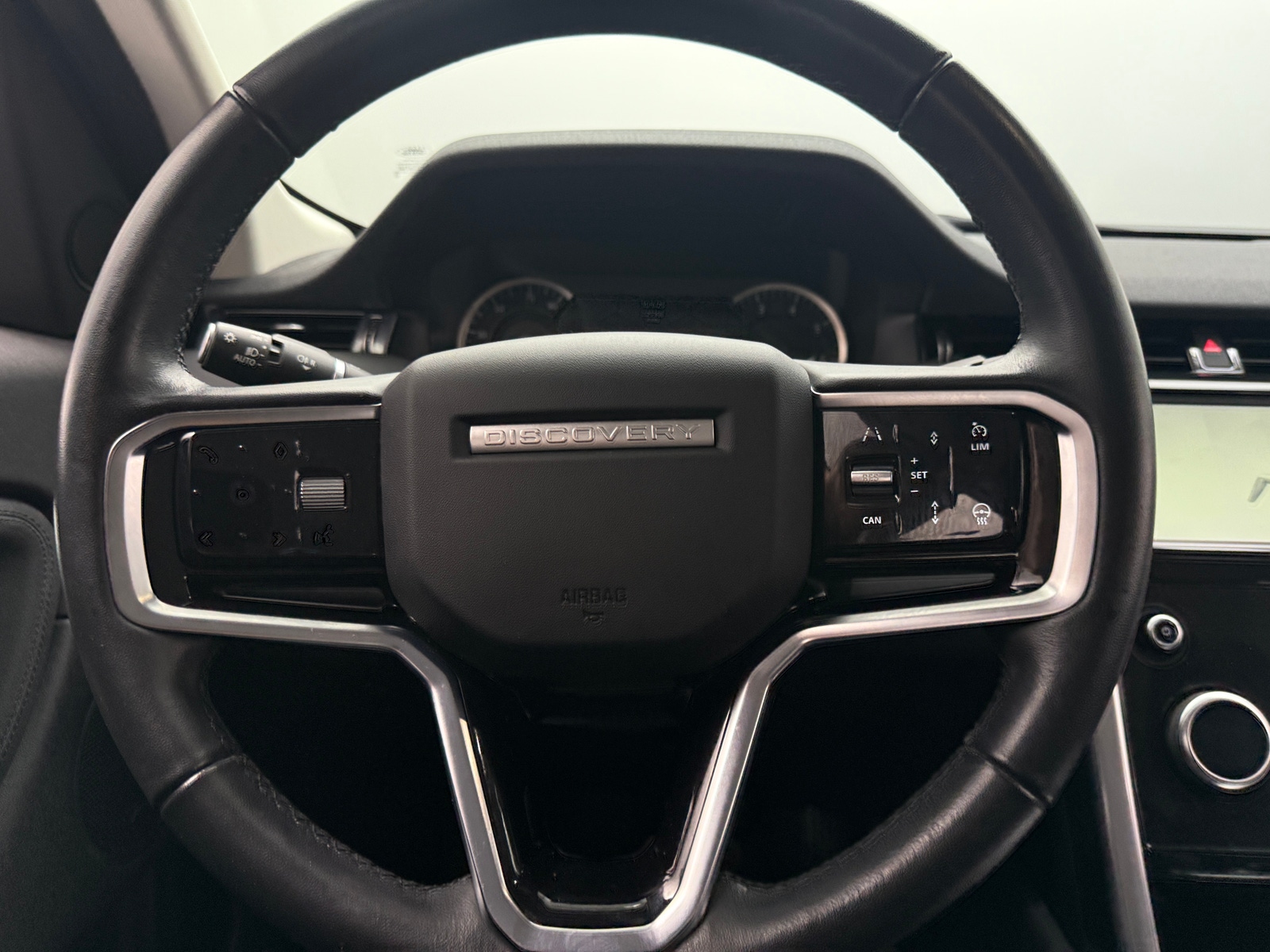 Thumbnail: 2023 Land Rover Discovery Sport - 4
