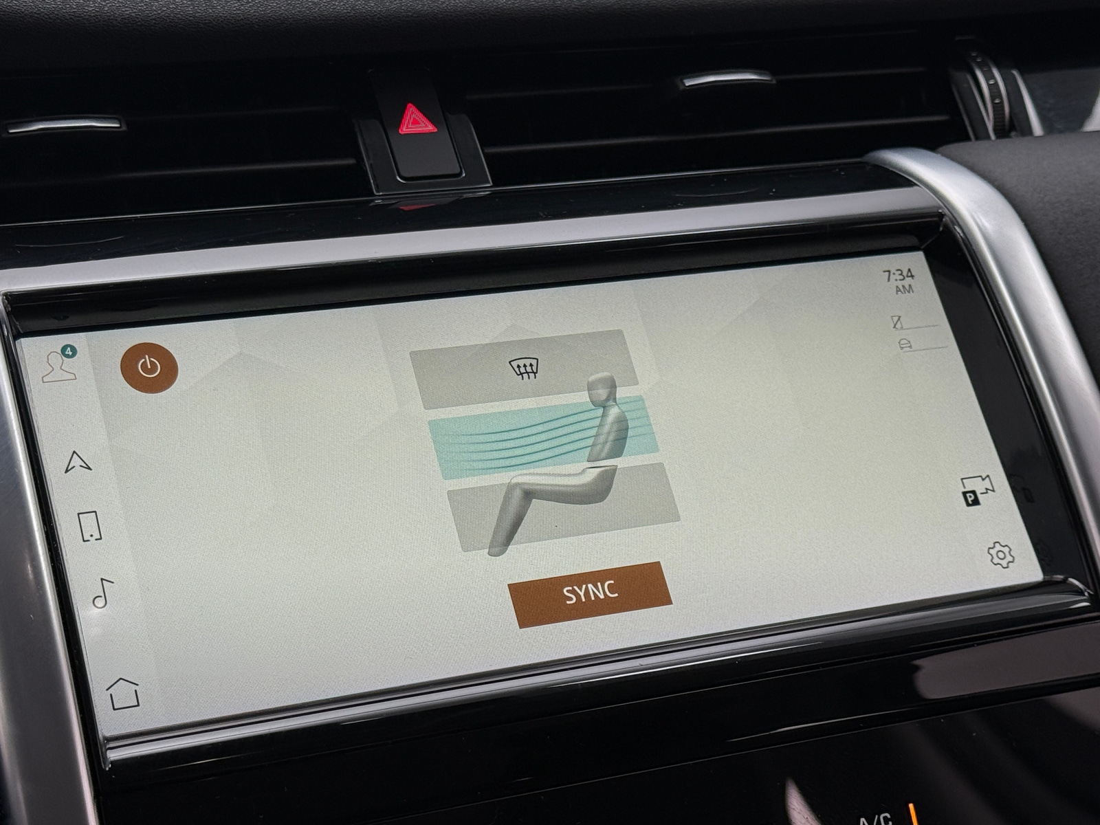 Thumbnail: 2023 Land Rover Discovery Sport - 3
