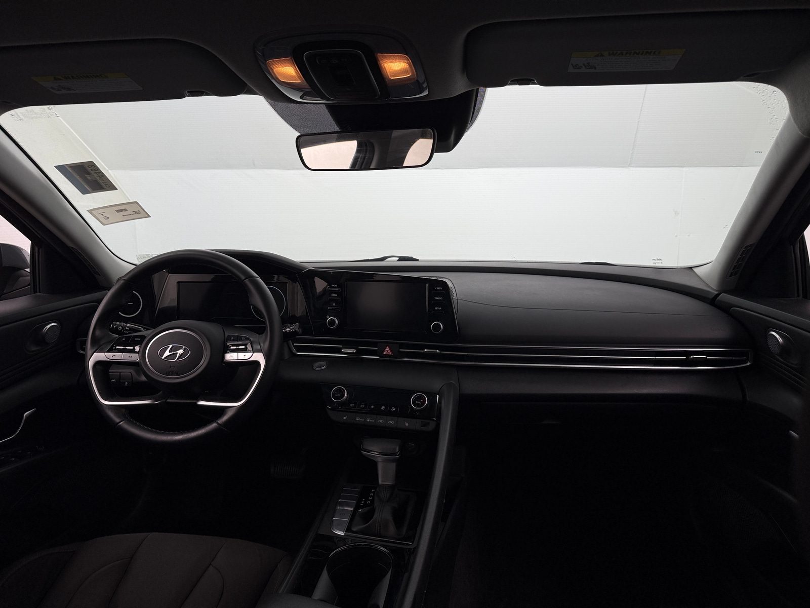 Thumbnail: 2022 Hyundai Elantra - 3