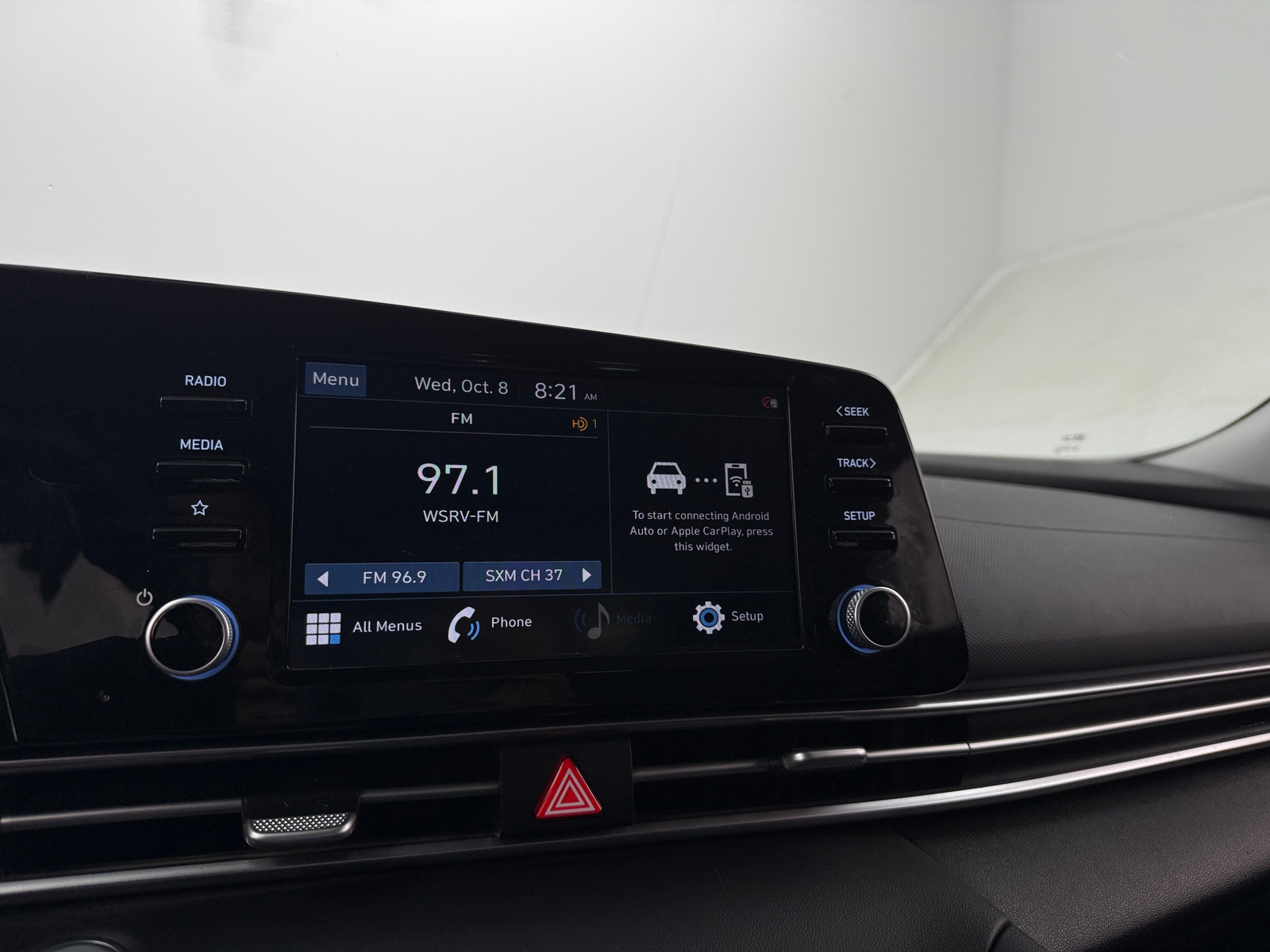 Thumbnail: 2022 Hyundai Elantra - 4