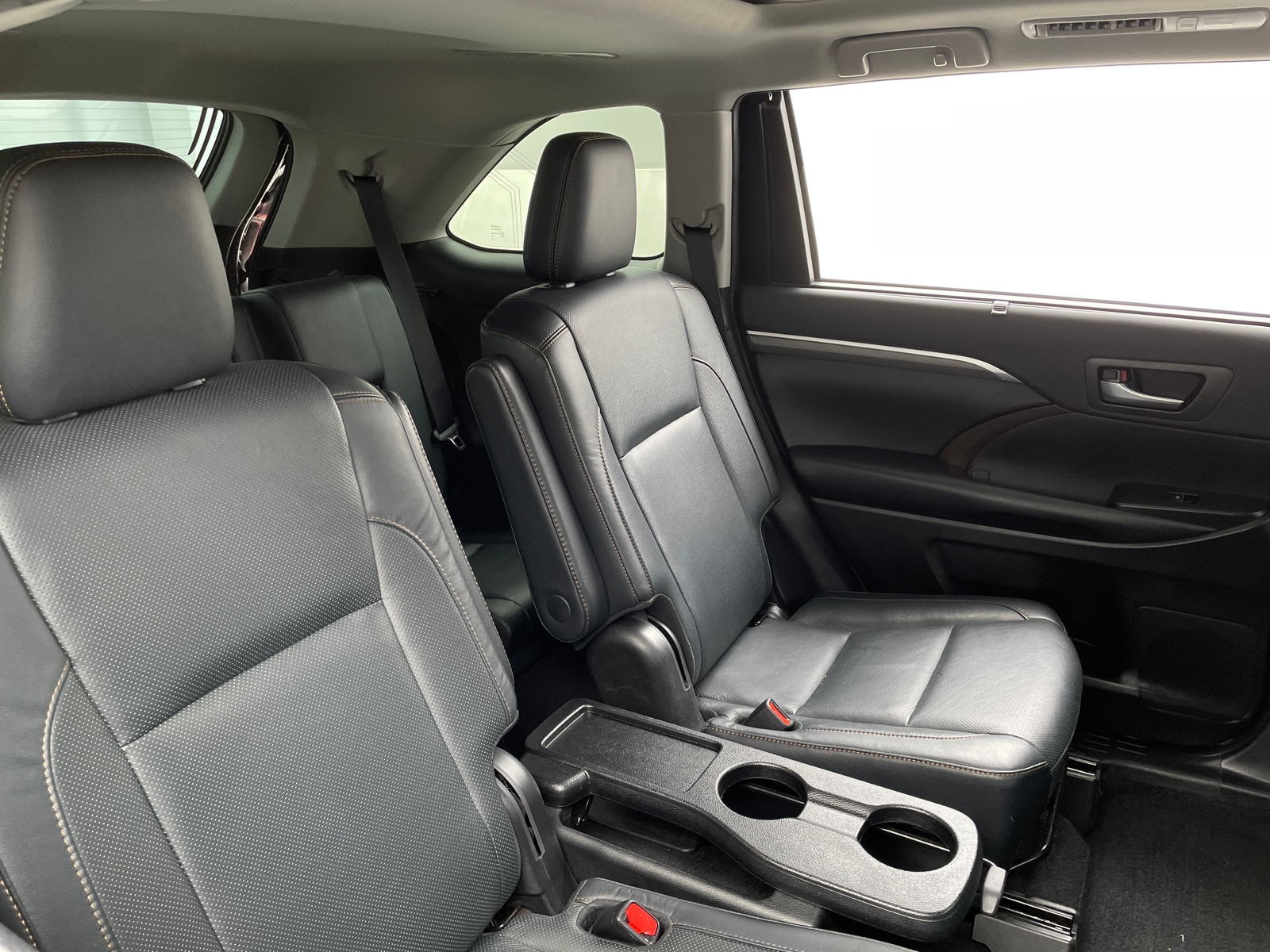 Thumbnail: 2019 Toyota Highlander - 5