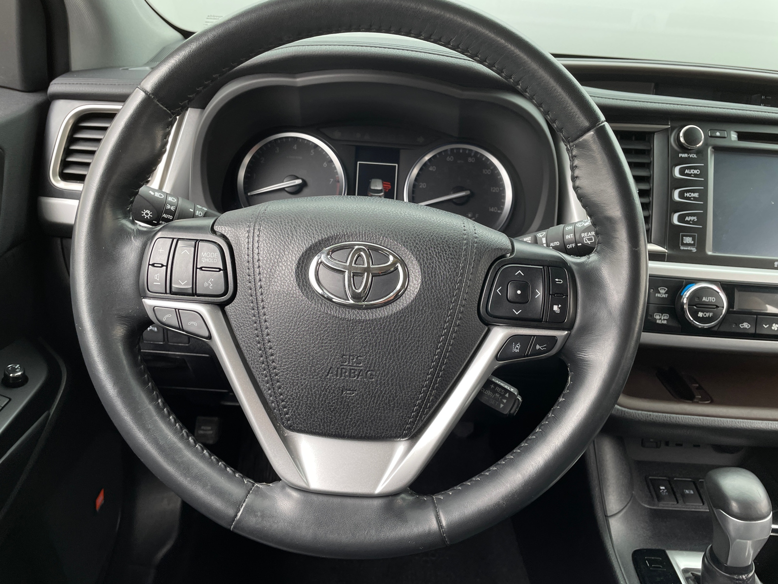 Thumbnail: 2019 Toyota Highlander - 4