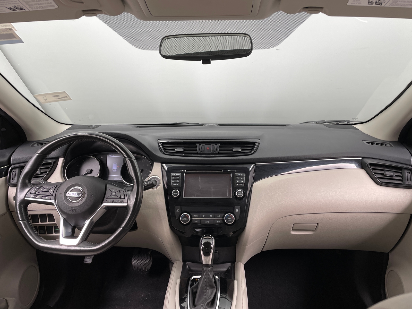 Thumbnail: 2018 Nissan Rogue Sport - 2