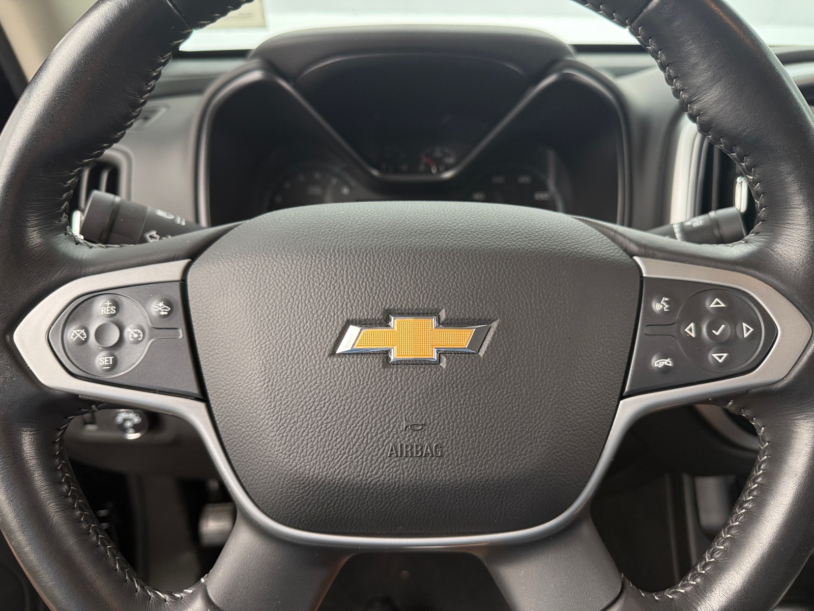 Thumbnail: 2020 Chevrolet Colorado - 5