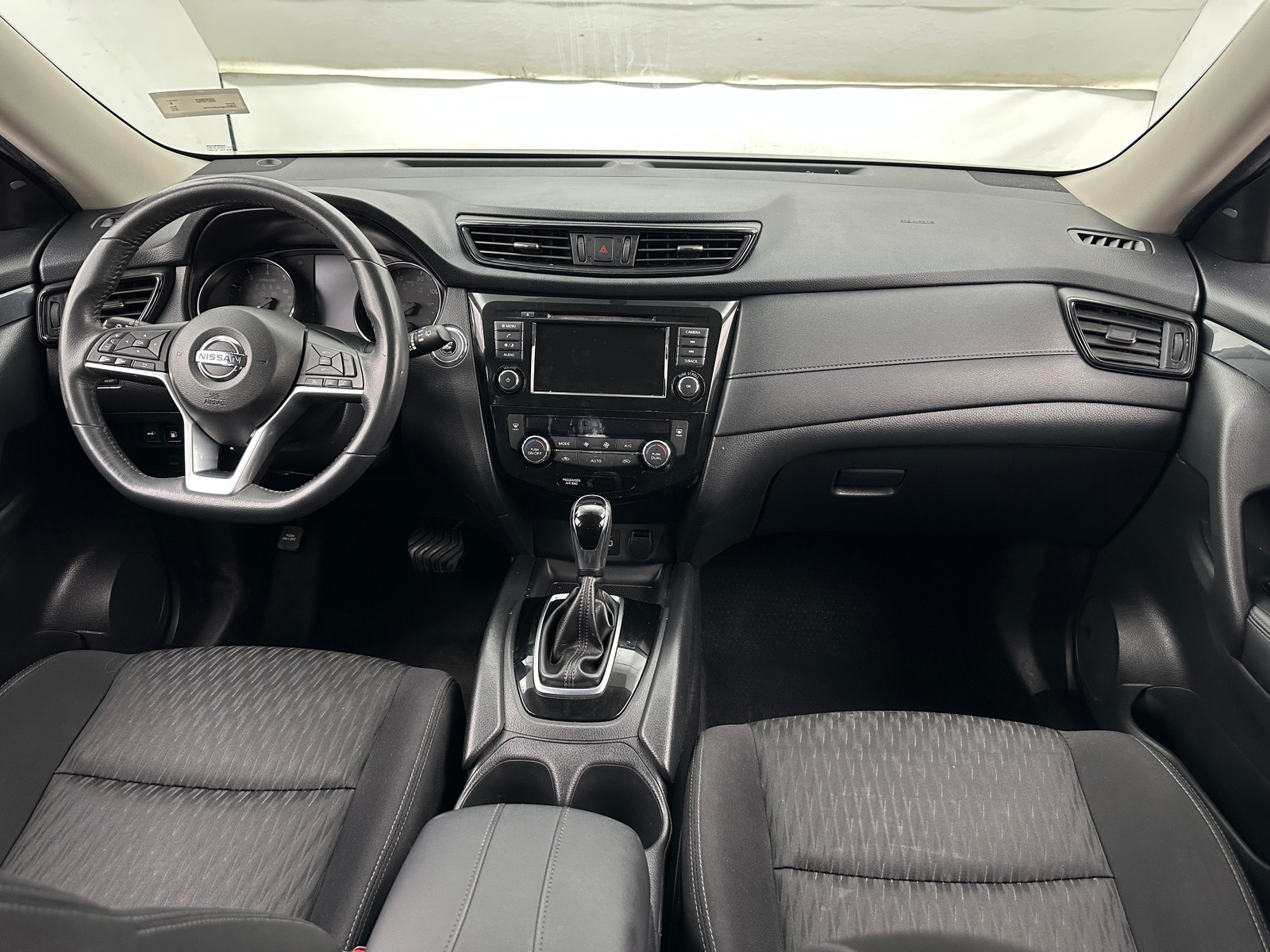 Thumbnail: 2018 Nissan Rogue - 3