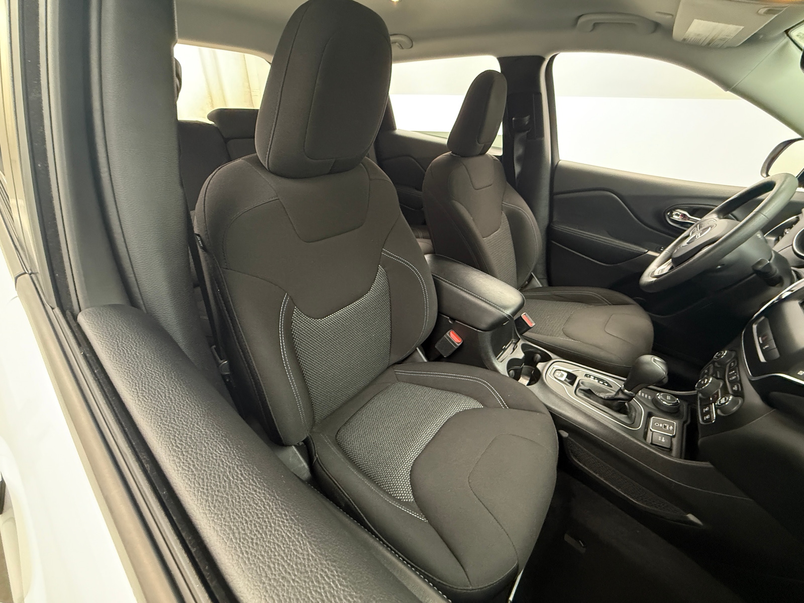 Thumbnail: 2021 Jeep Cherokee - 2