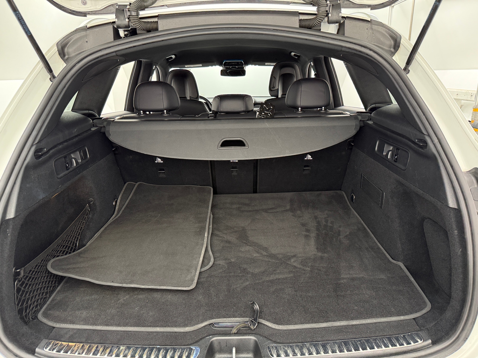 Thumbnail: 2024 Mercedes-Benz GLC - 6