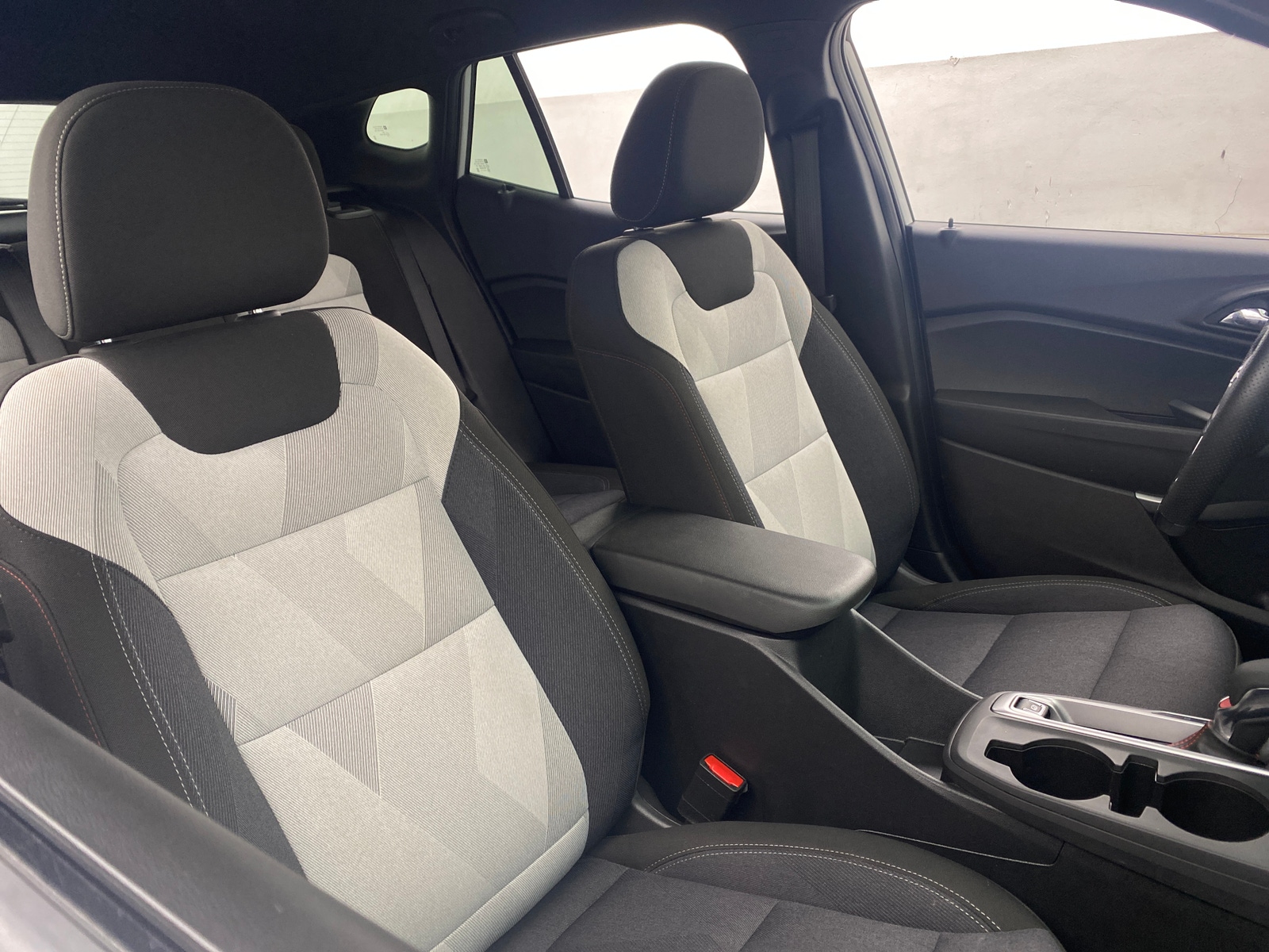 Thumbnail: 2024 Chevrolet Trax - 2