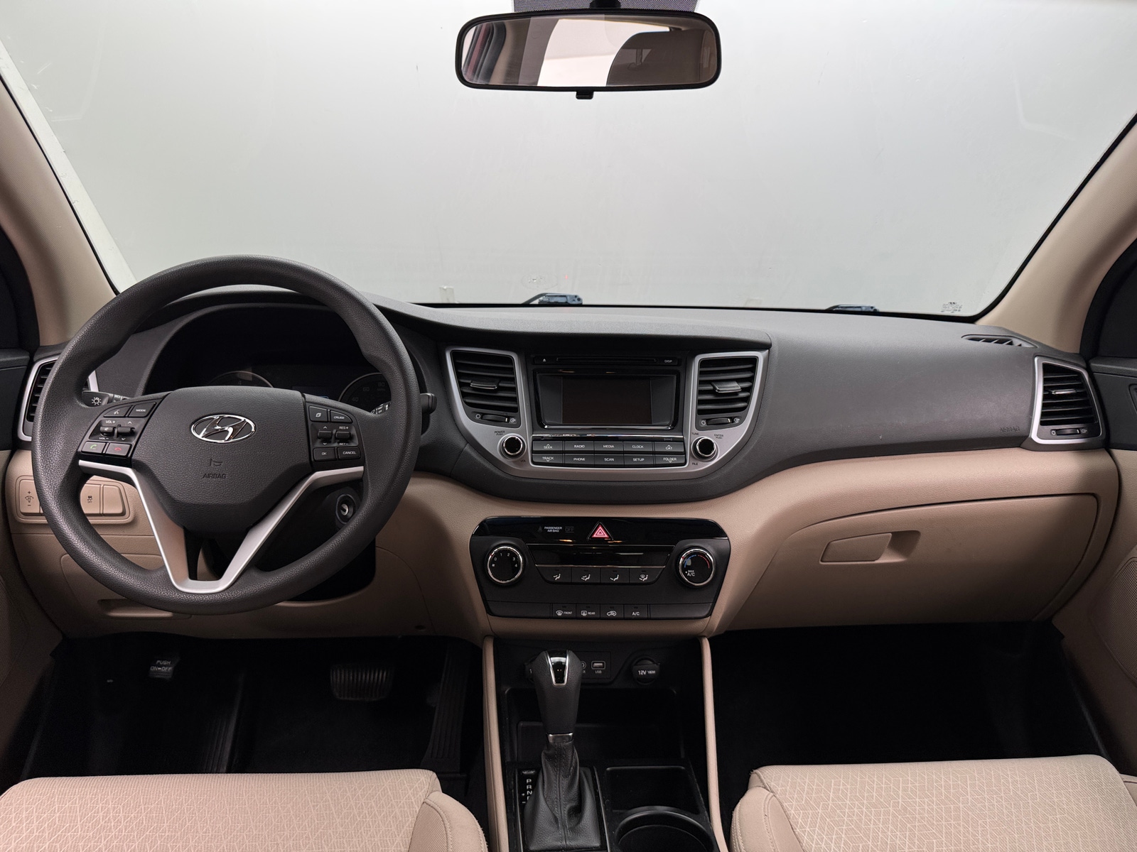 Thumbnail: 2017 Hyundai Tucson - 3