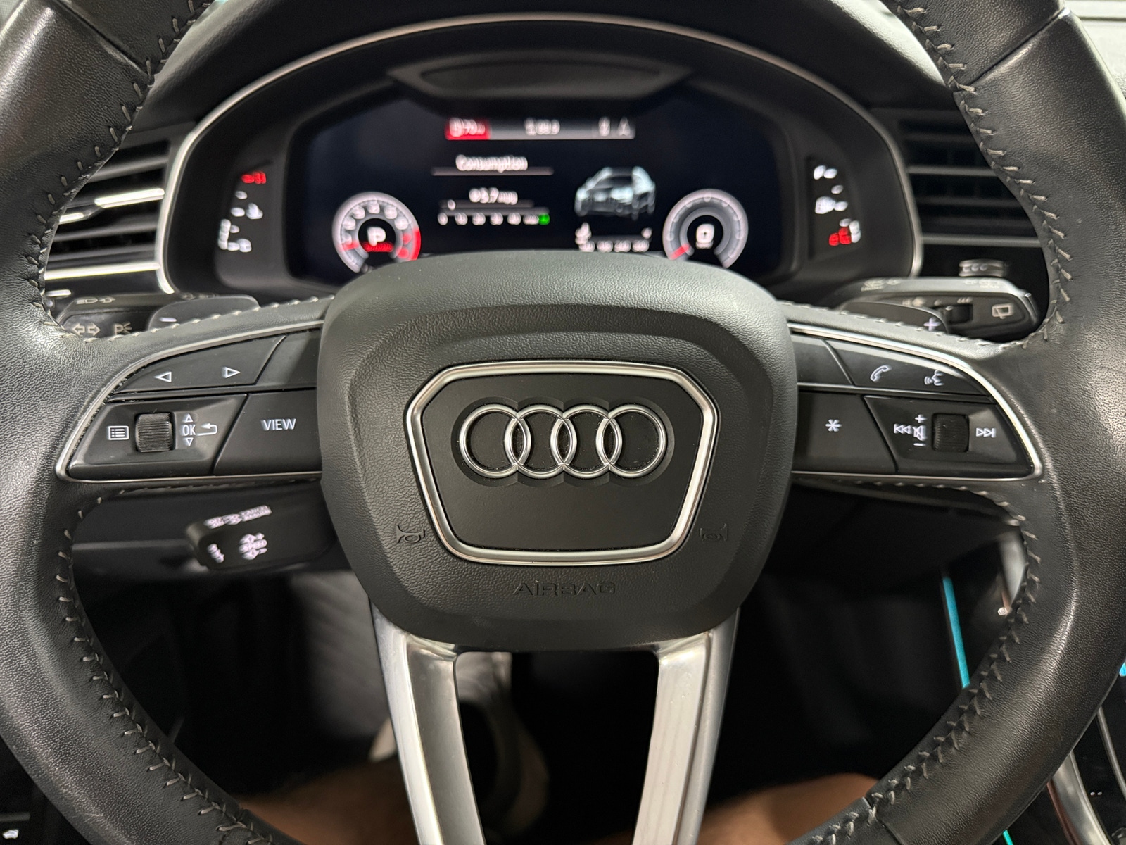 Thumbnail: 2019 Audi Q8 - 4