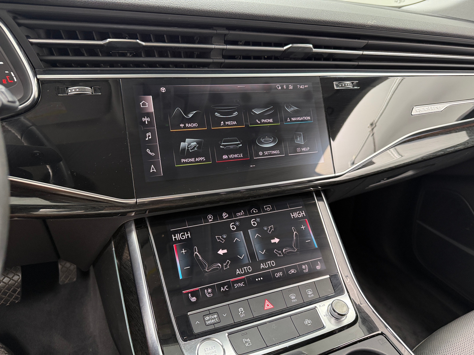 Thumbnail: 2019 Audi Q8 - 3