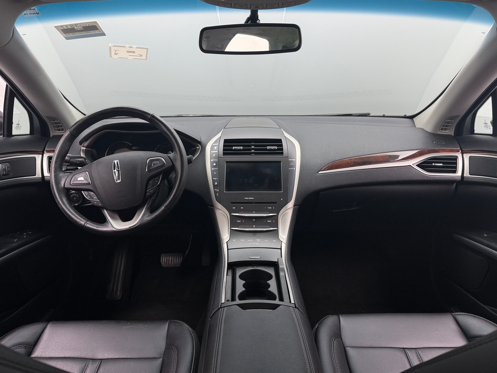 Thumbnail: 2016 Lincoln MKZ - 2