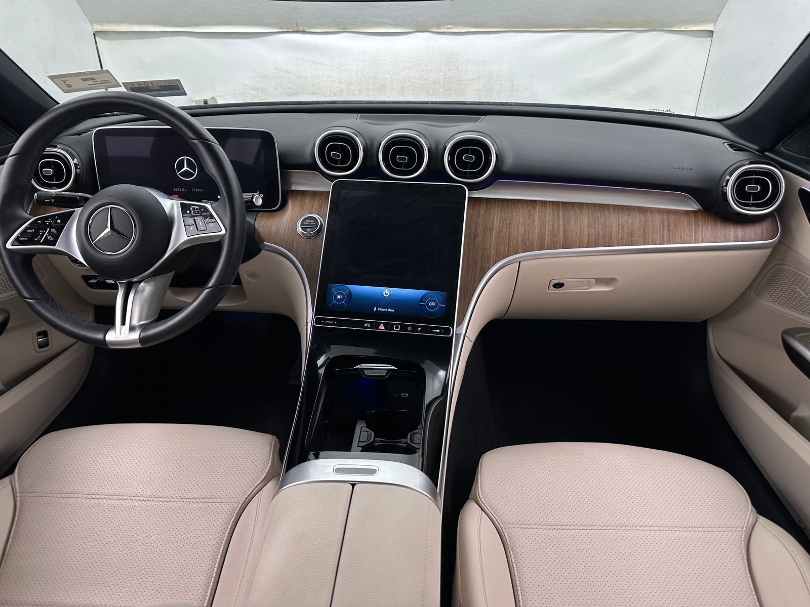 Thumbnail: 2022 Mercedes-Benz C-Class - 2