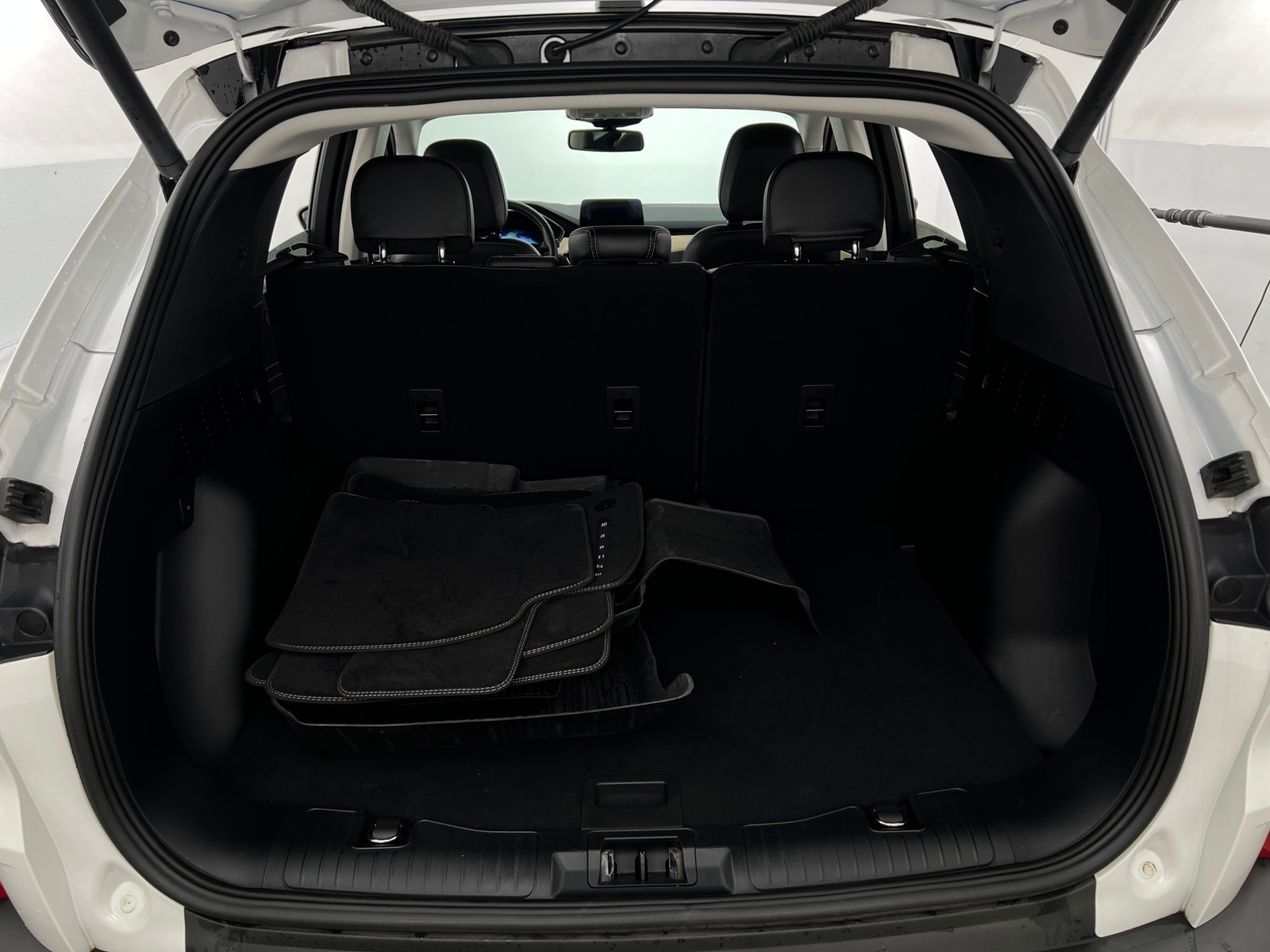 Thumbnail: 2022 Ford Escape - 6