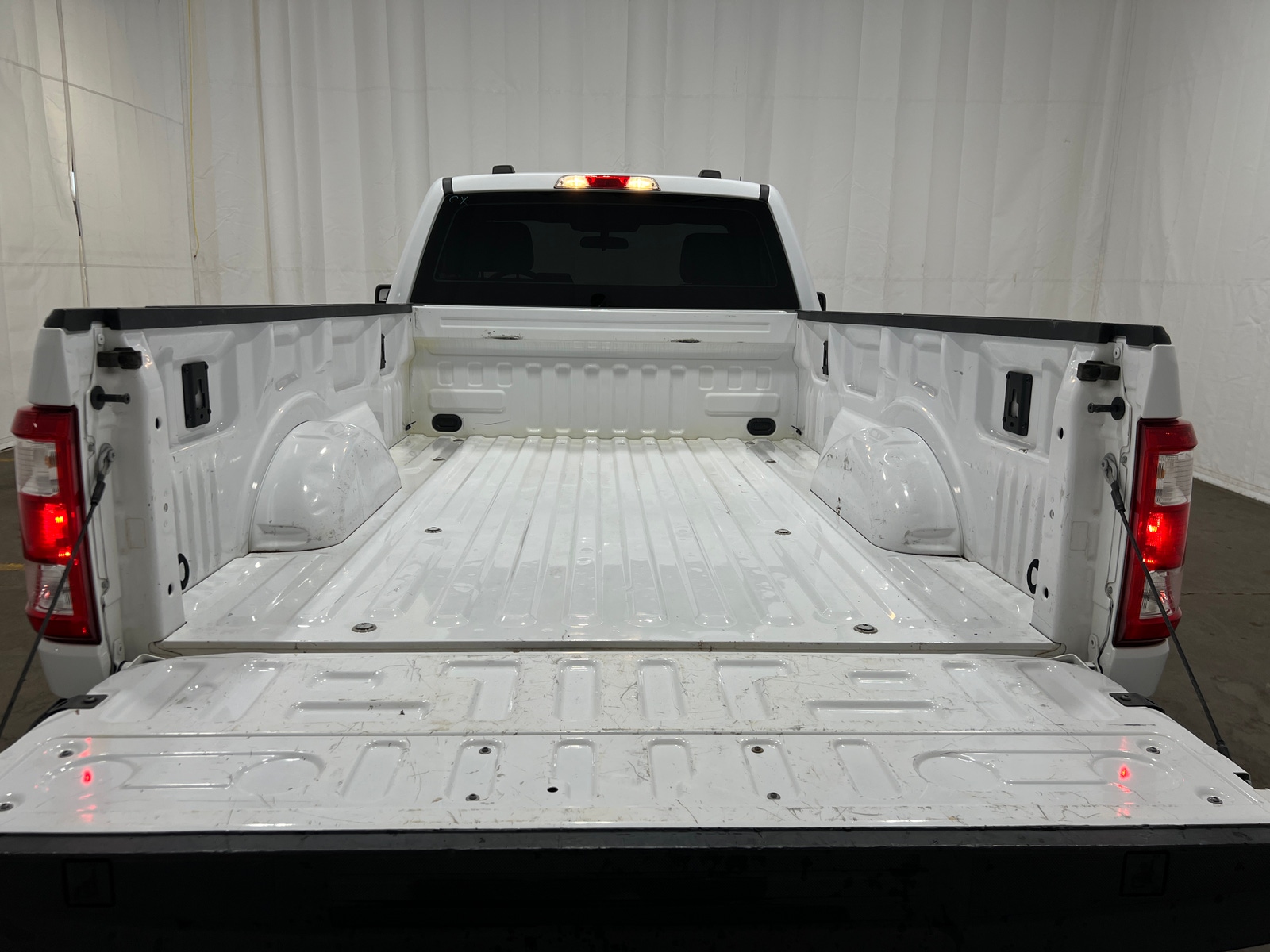 Thumbnail: 2021 Ford Econoline - 6