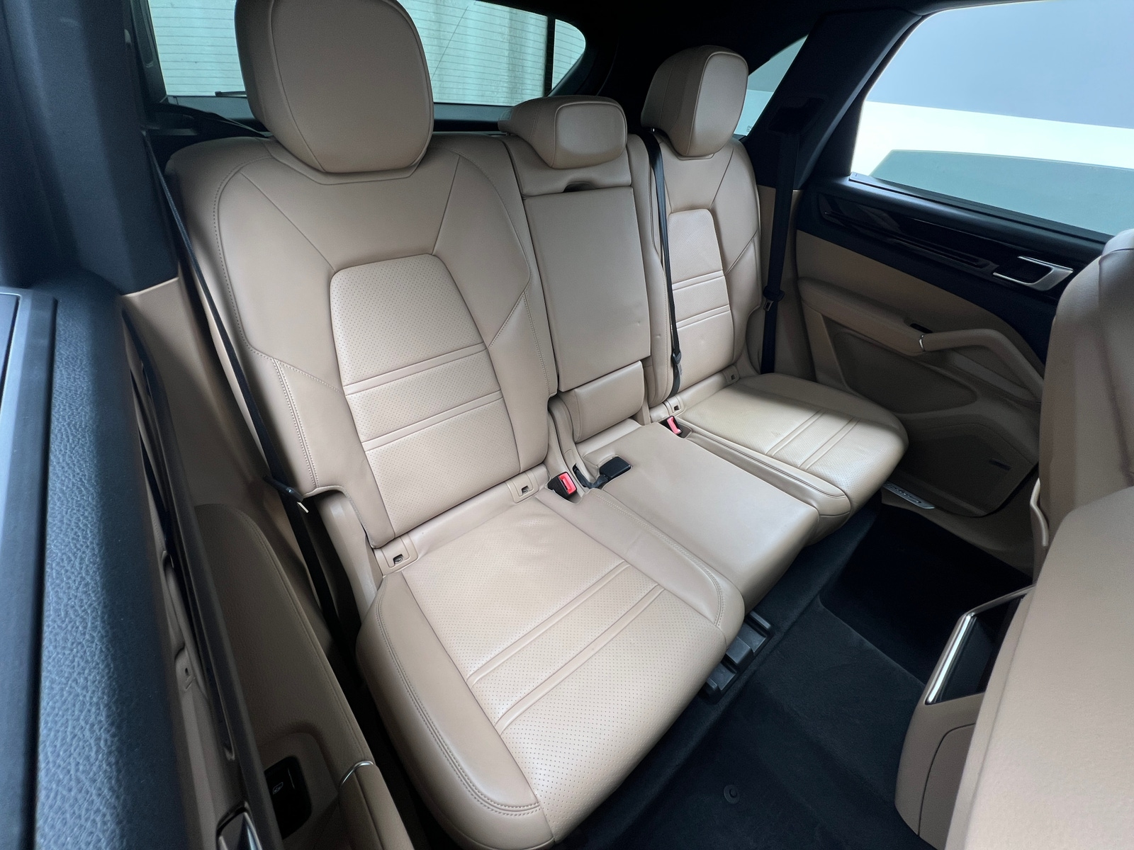 Thumbnail: 2019 Porsche Cayenne - 5