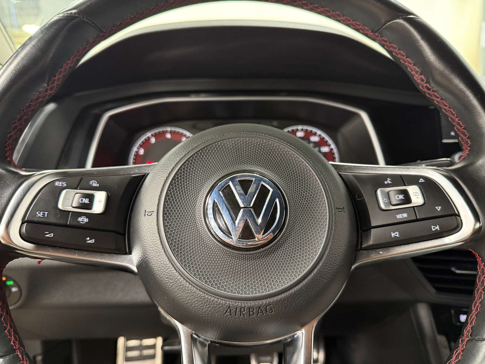 Thumbnail: 2019 Volkswagen Jetta - 5