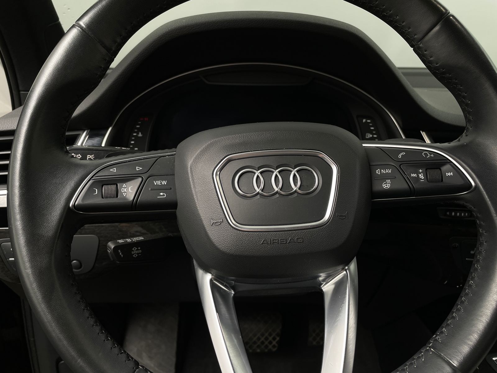 Thumbnail: 2019 Audi Q7 - 4