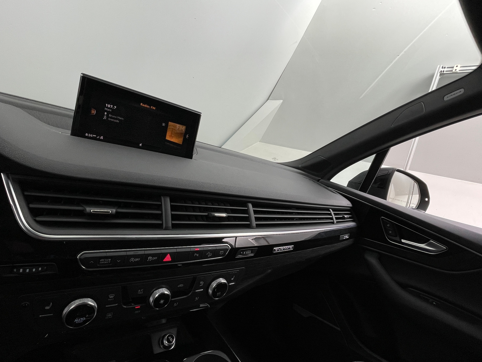 Thumbnail: 2019 Audi Q7 - 3