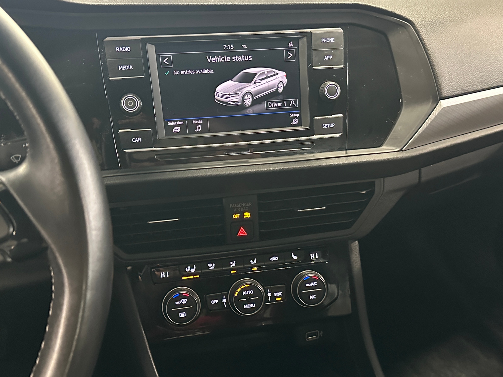 Thumbnail: 2019 Volkswagen Jetta - 3