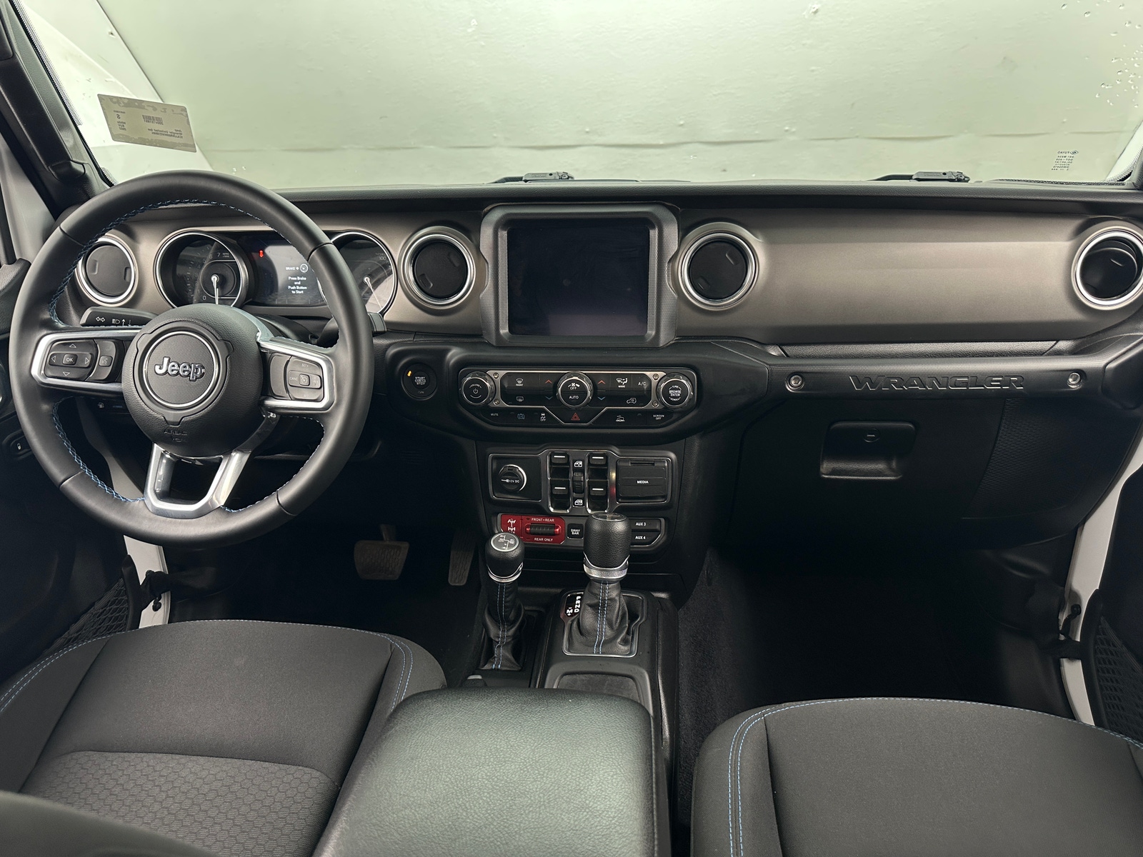 Thumbnail: 2022 Jeep Wrangler - 3