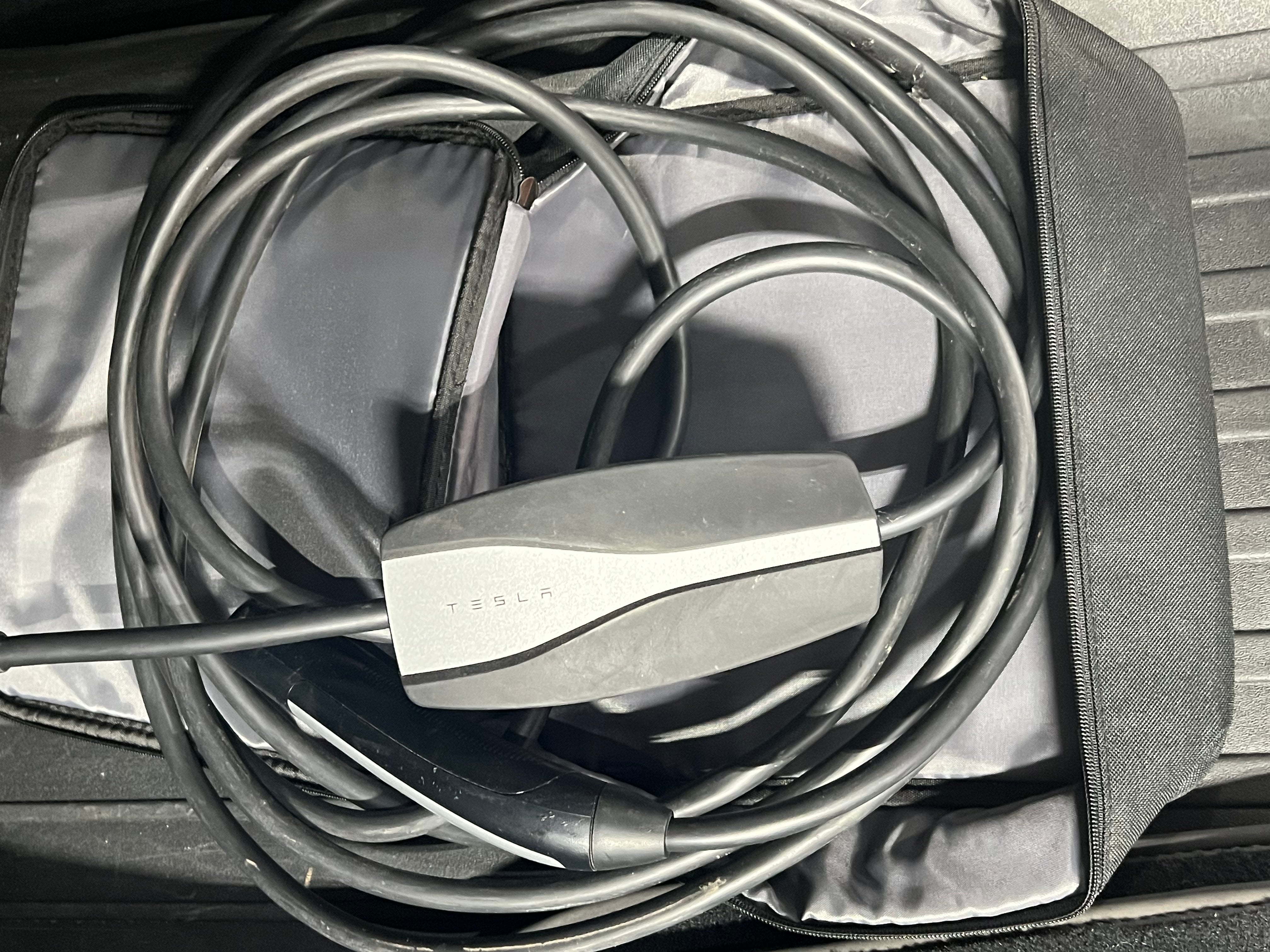 Used 2023 Tesla Model Y Long Range with VIN 7SAYGDEE2PF922567 for sale in Oak Creek, WI